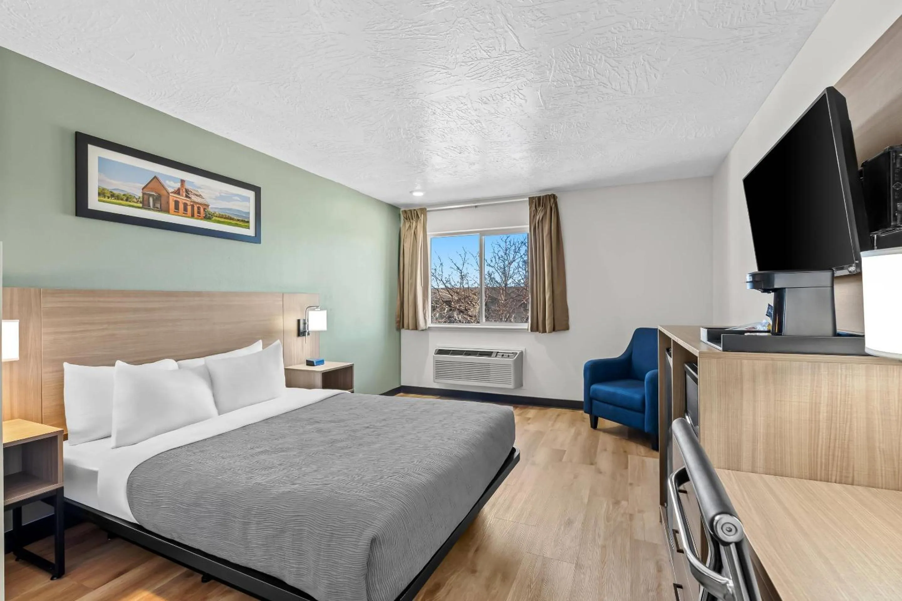 Bedroom, Bed in Quality Inn Beaver I-15