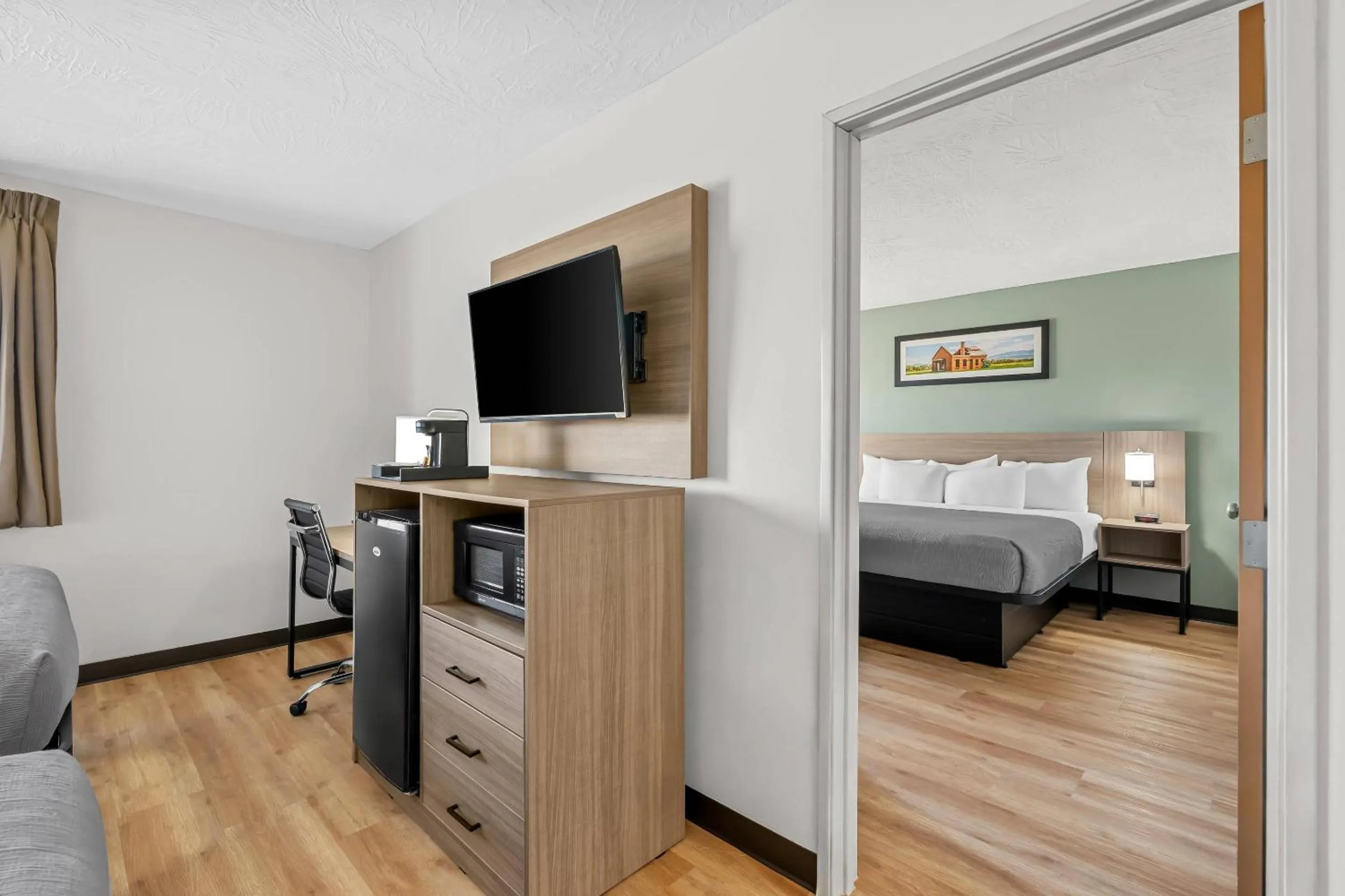 Bedroom, Bed in Quality Inn Beaver I-15