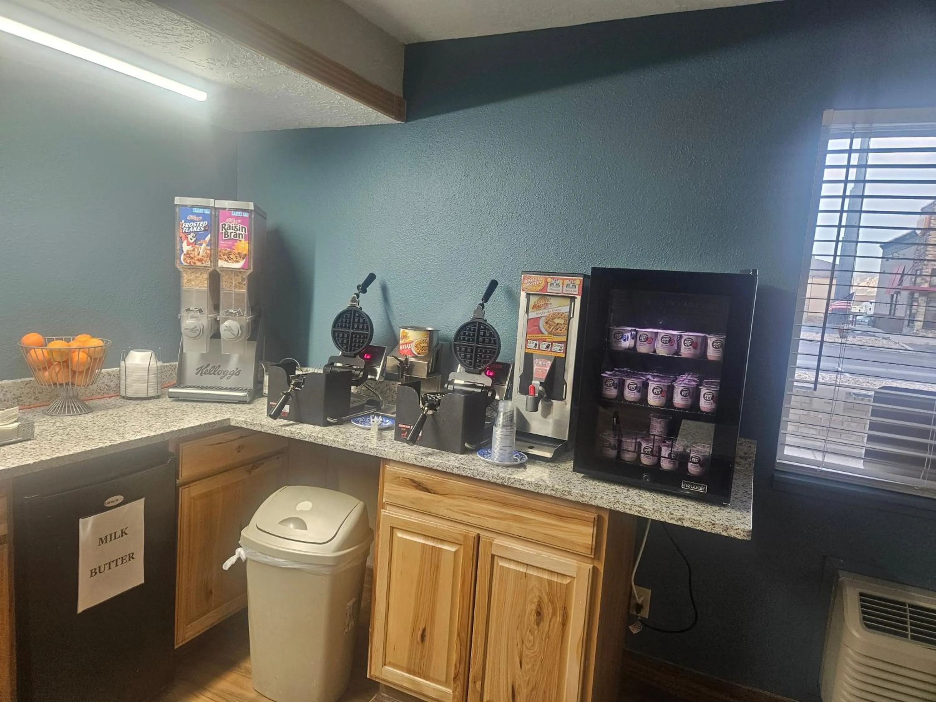 Continental breakfast in Quality Inn Beaver I-15