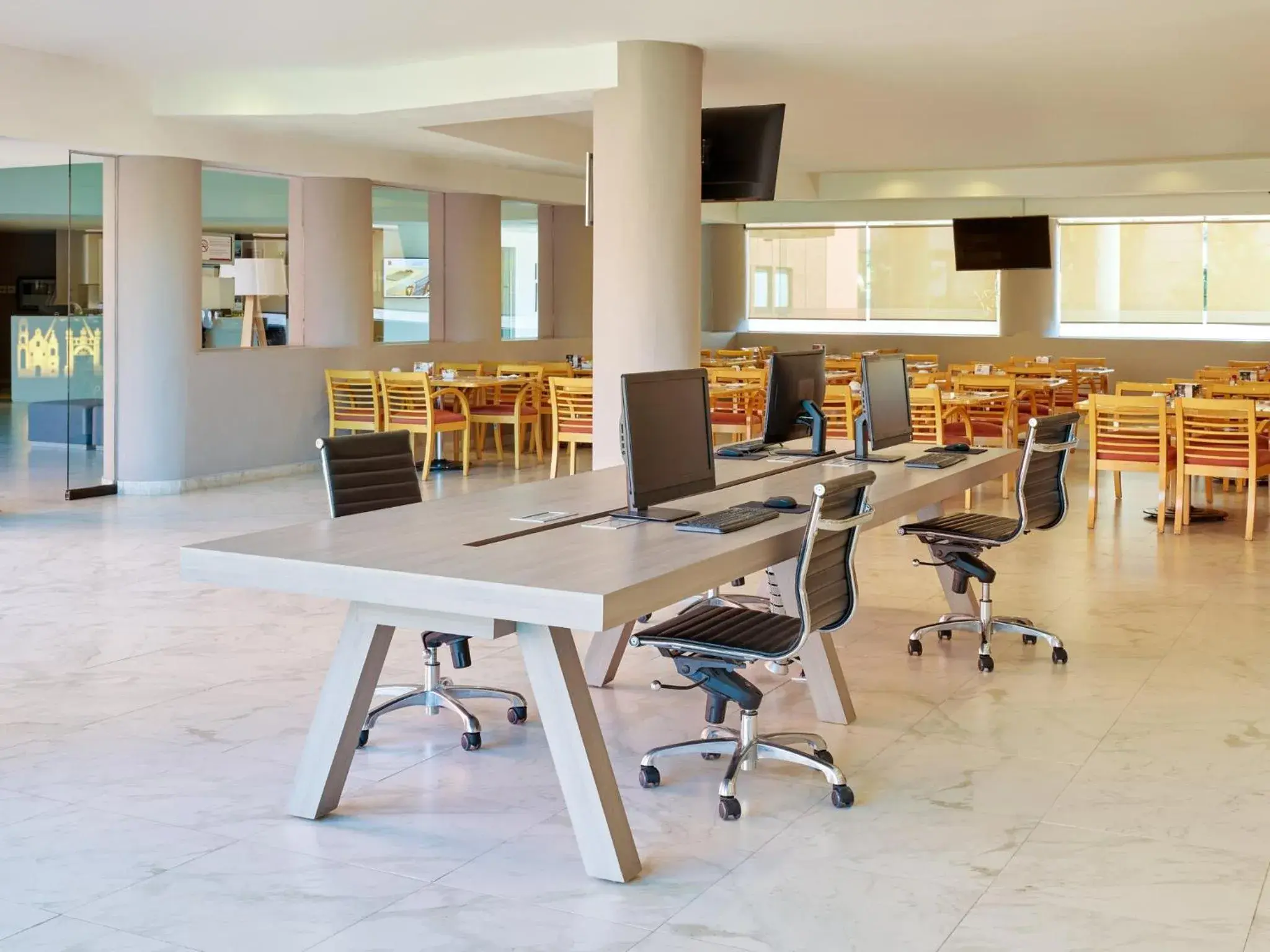 Business facilities in Fiesta Inn Aguascalientes Business facilities in Fiesta Inn Aguascalientes