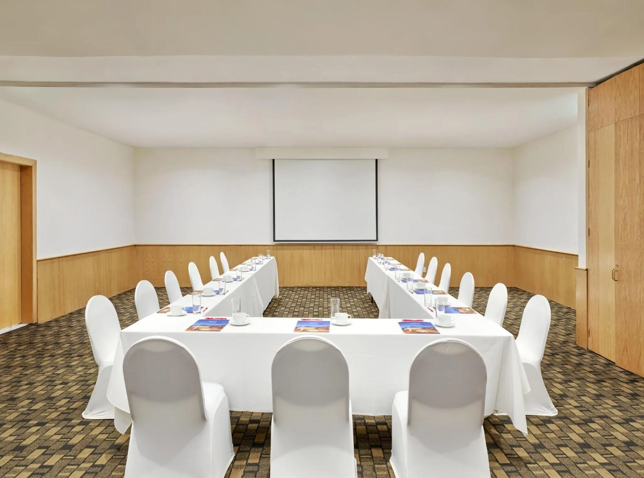Business facilities in Fiesta Inn Aguascalientes