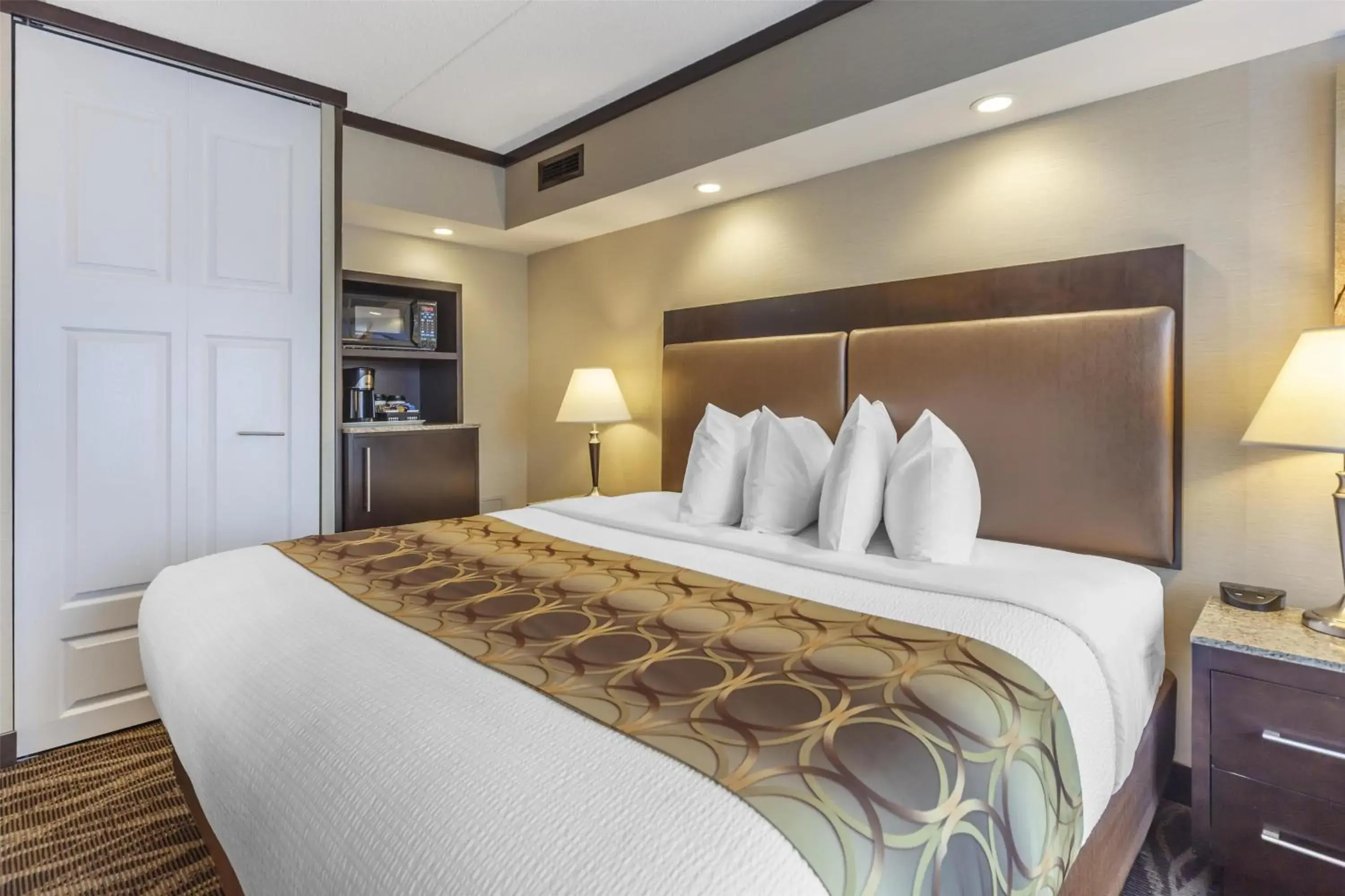 Bedroom, Bed in Best Western Wayside Inn Bedroom, Bed in Best Western Wayside Inn