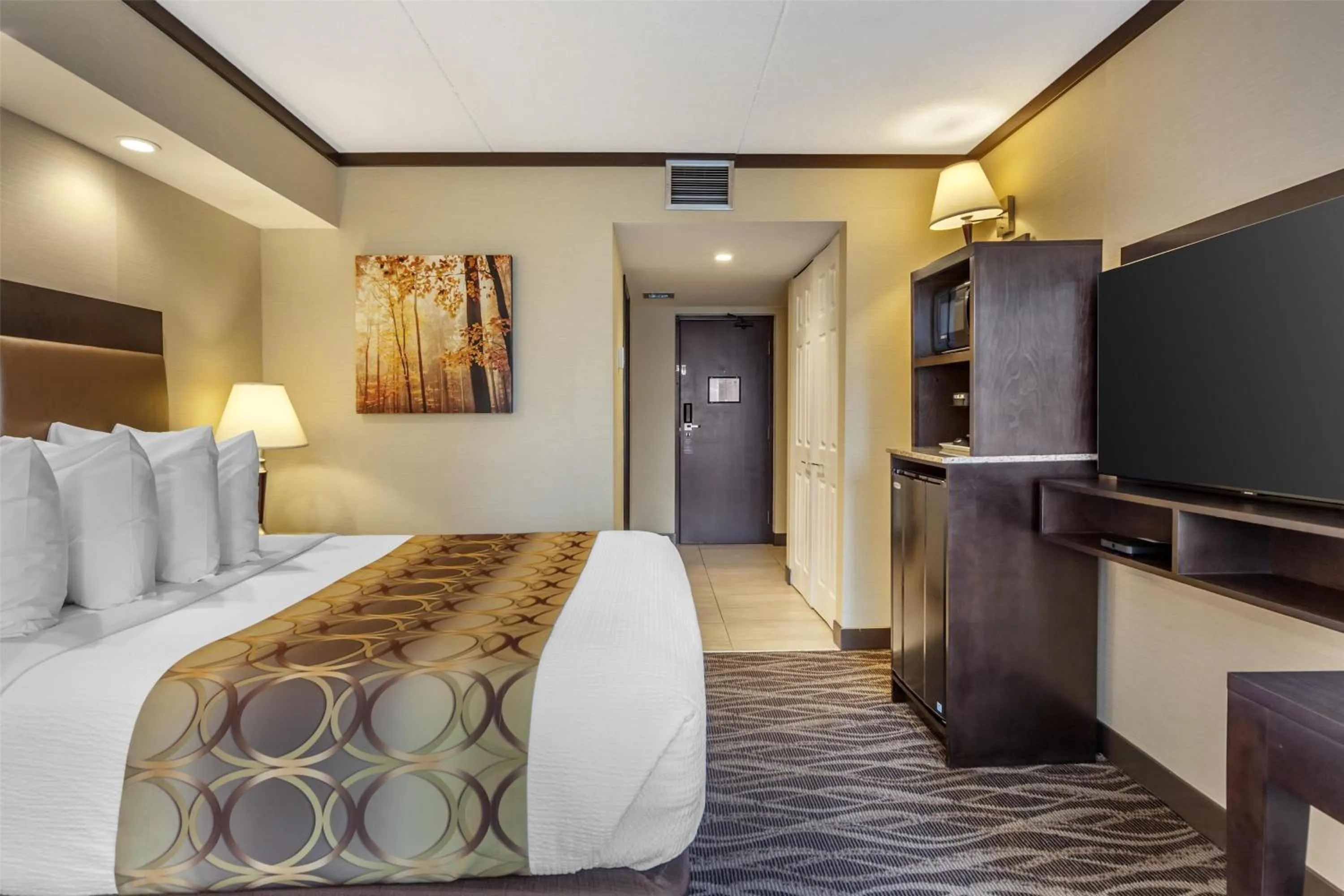 Bedroom, Bed in Best Western Wayside Inn