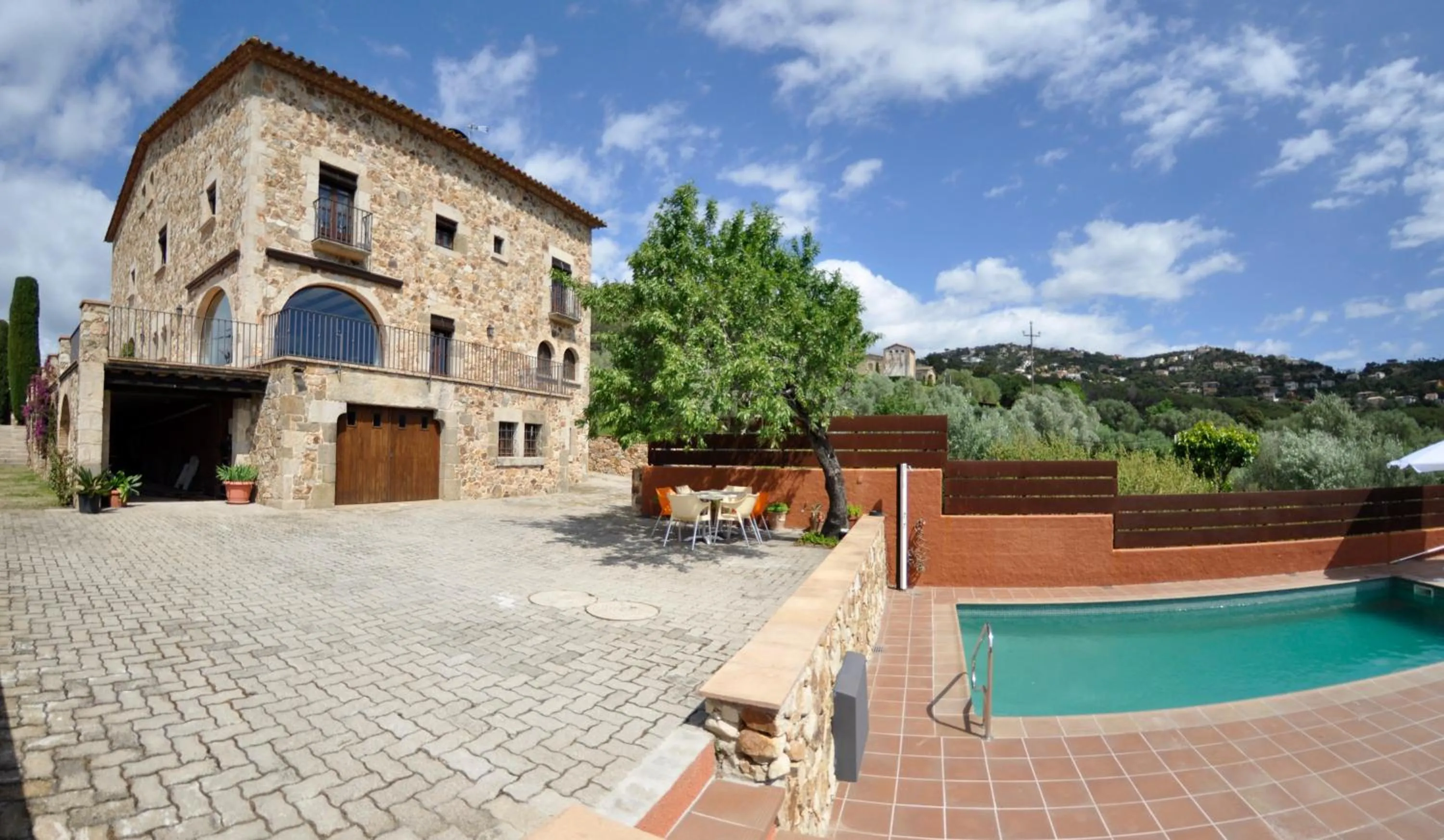 Property building in Petit CostaBravaSi