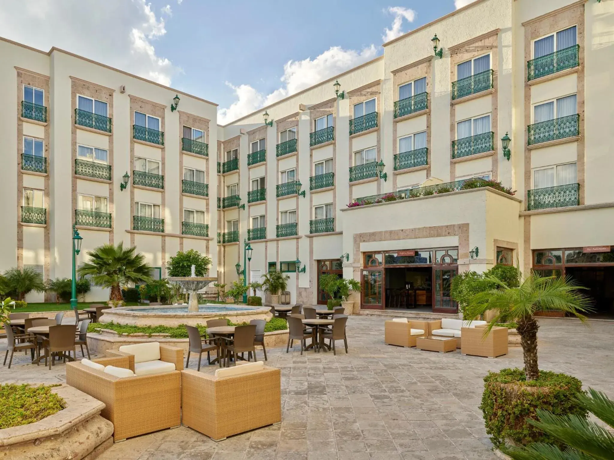 Property building in Fiesta Americana Aguascalientes Property building in Fiesta Americana Aguascalientes