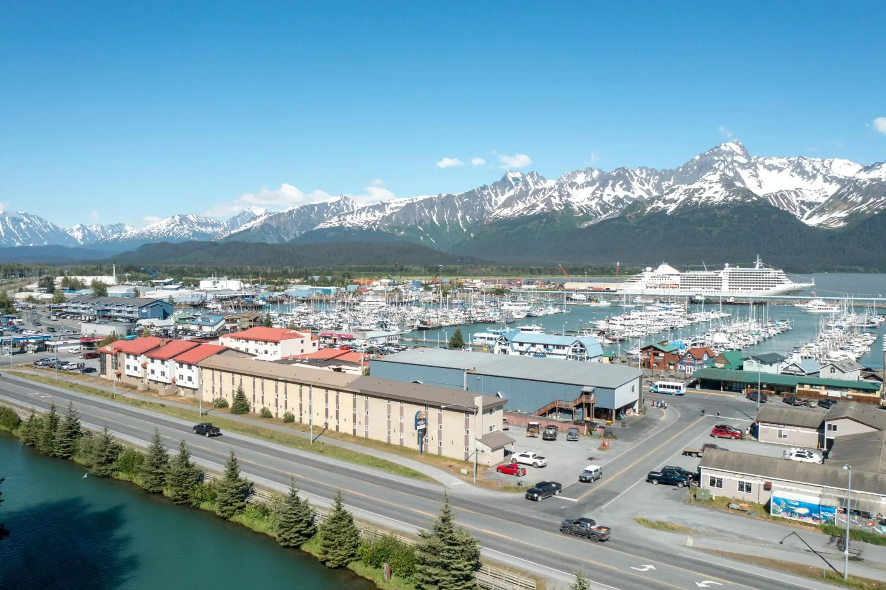 Property building in Breeze Inn Hotel & Motel Property building in Breeze Inn Hotel & Motel