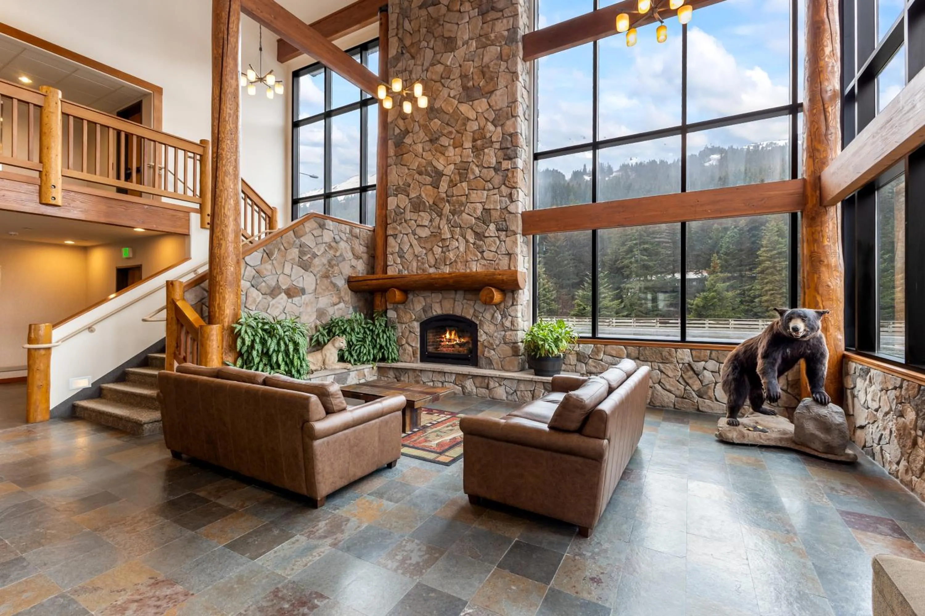 Lobby or reception in Breeze Inn Hotel & Motel