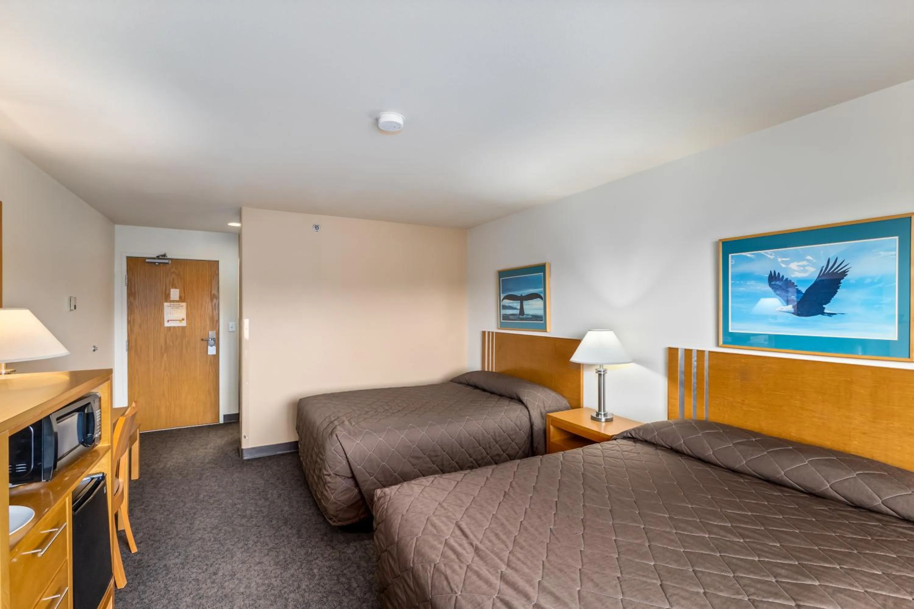 Breeze Inn Hotel & Motel