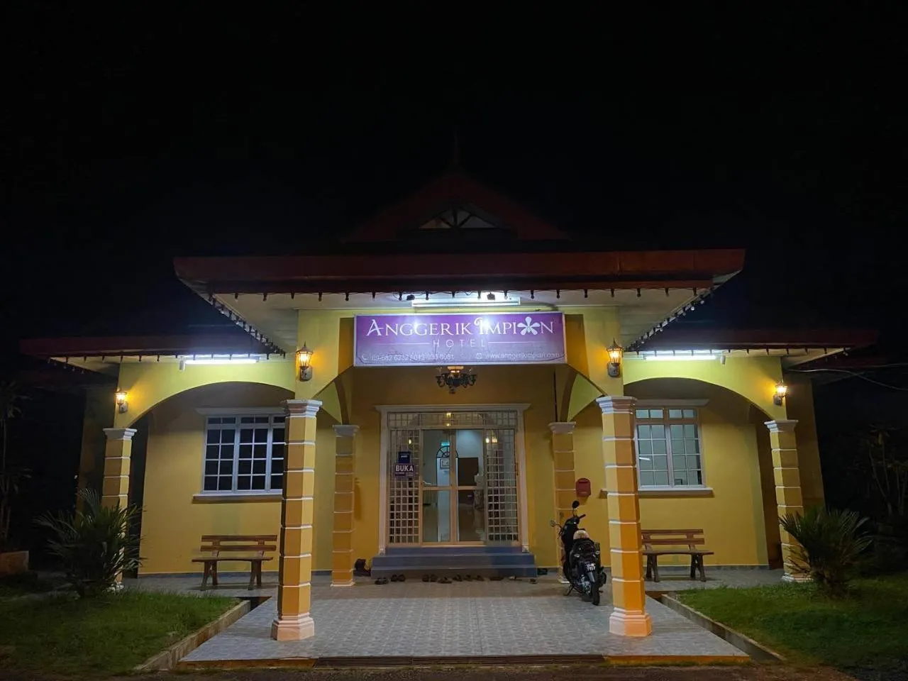 ANGGERIK IMPIAN HOTEL -Best for Travellers at Kuala Berang