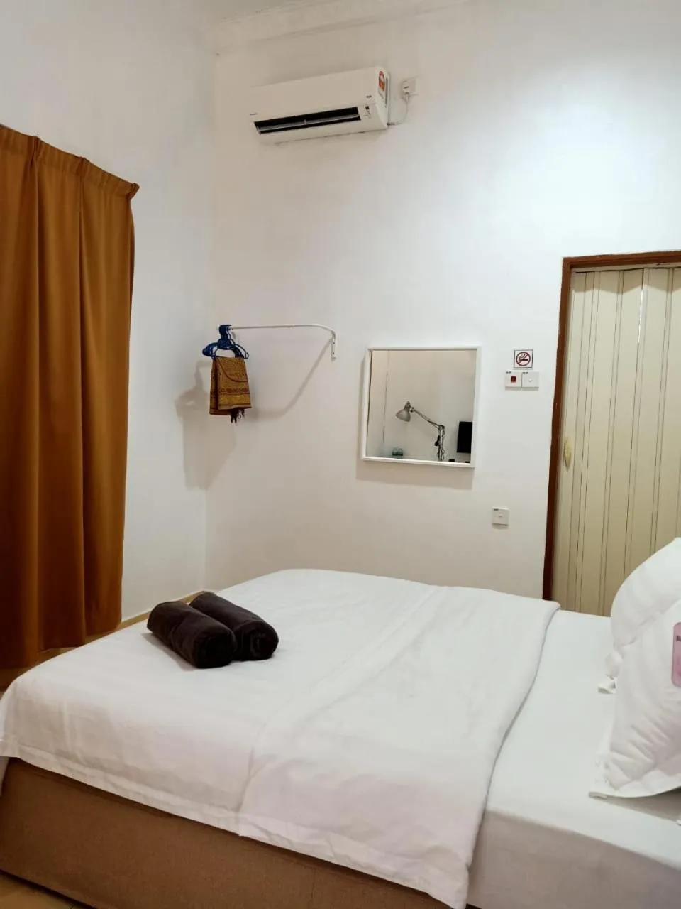 Bed in ANGGERIK IMPIAN HOTEL -Best for Travellers at Kuala Berang