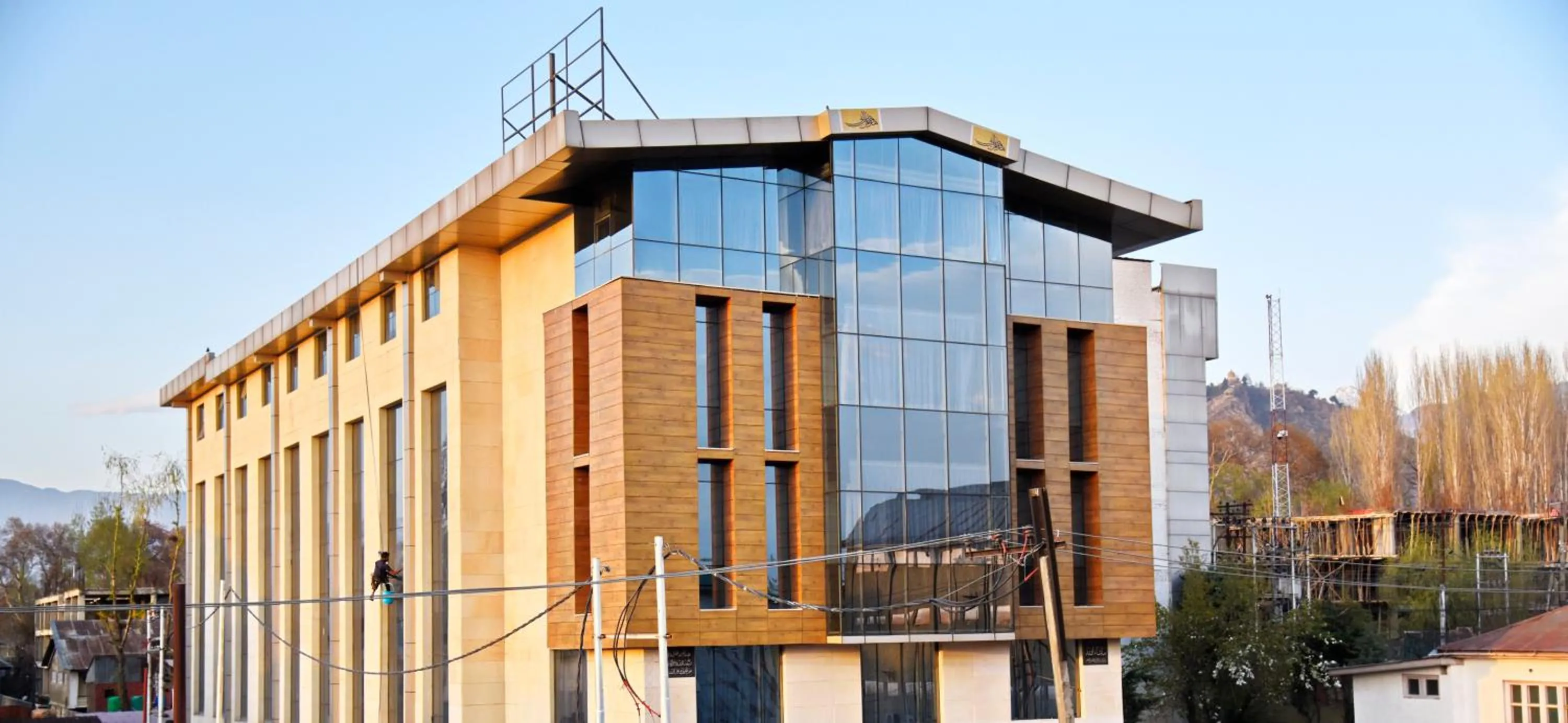 Regenta Central Srinagar, Rajbagh