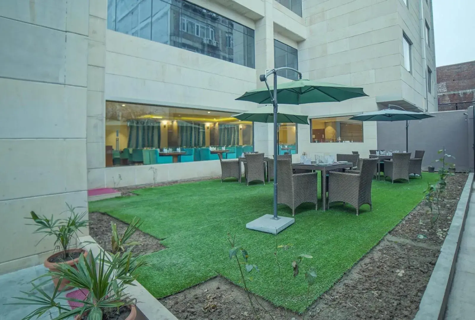 Regenta Central Srinagar, Rajbagh Regenta Central Srinagar, Rajbagh