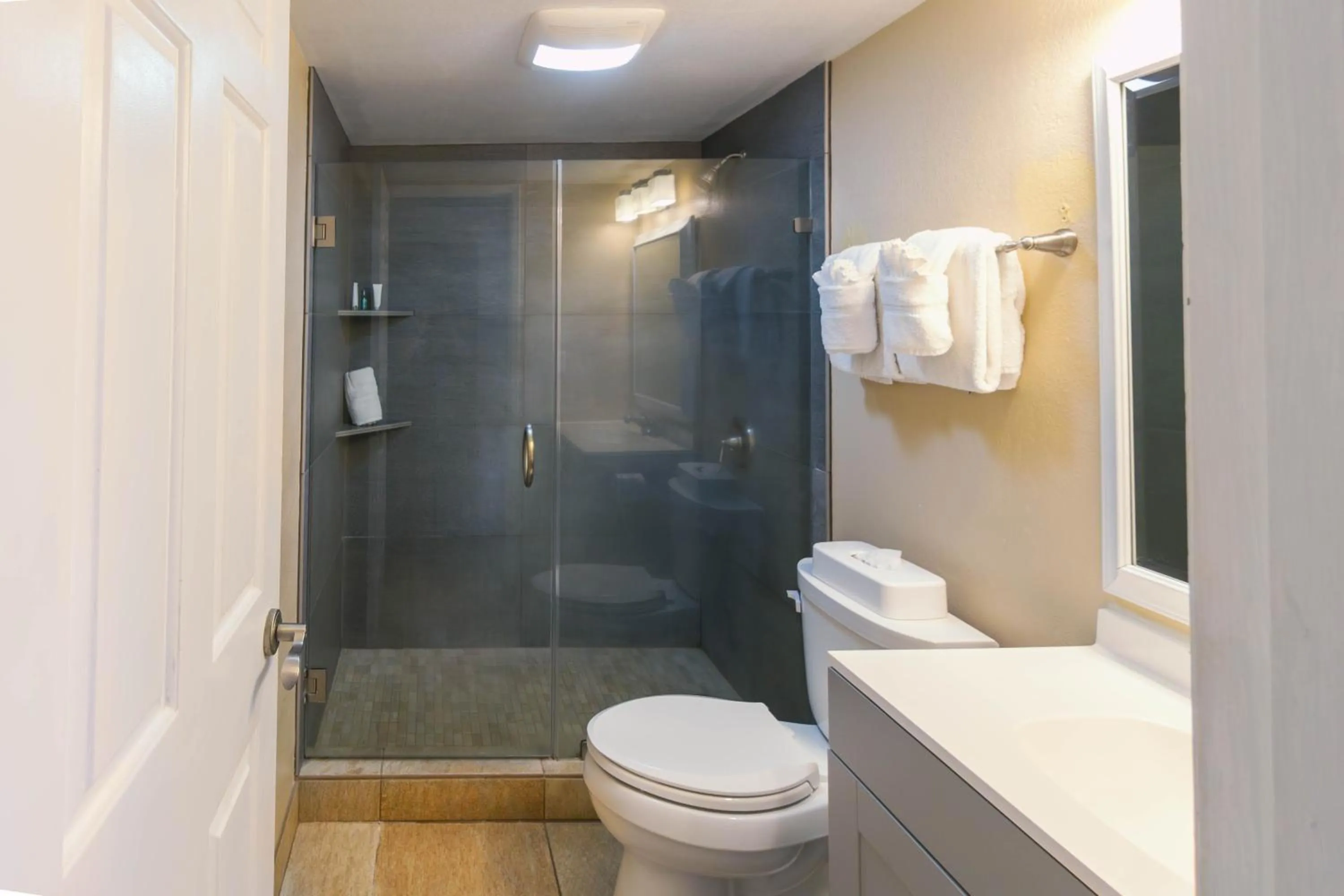 Bathroom in Kona Reef Resort by Latour Group