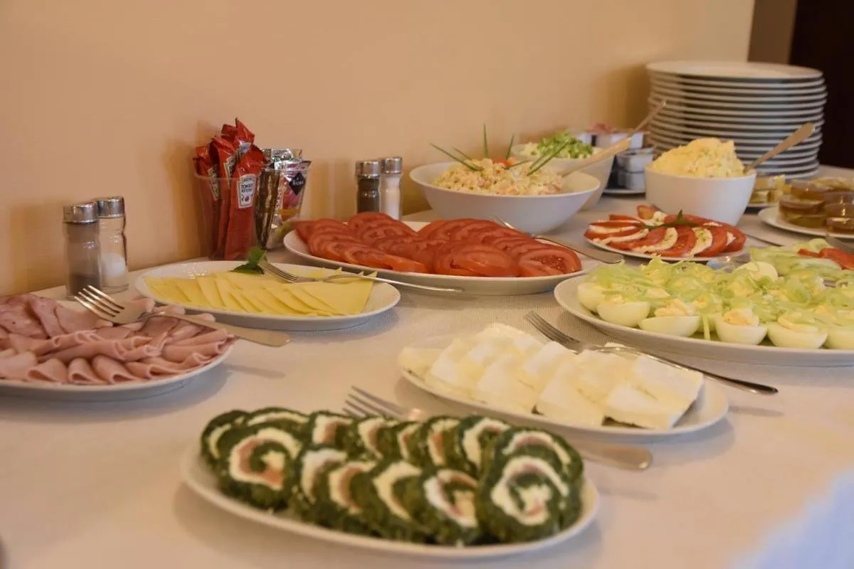 Breakfast in Willa Home