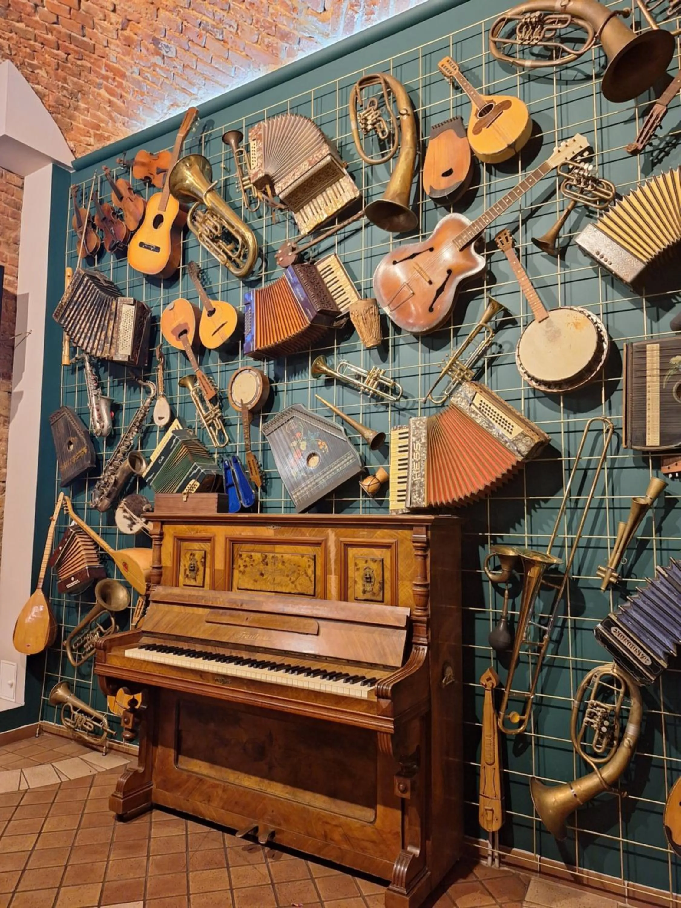 Restaurant/places to eat in Hotel Restauracja Rondo