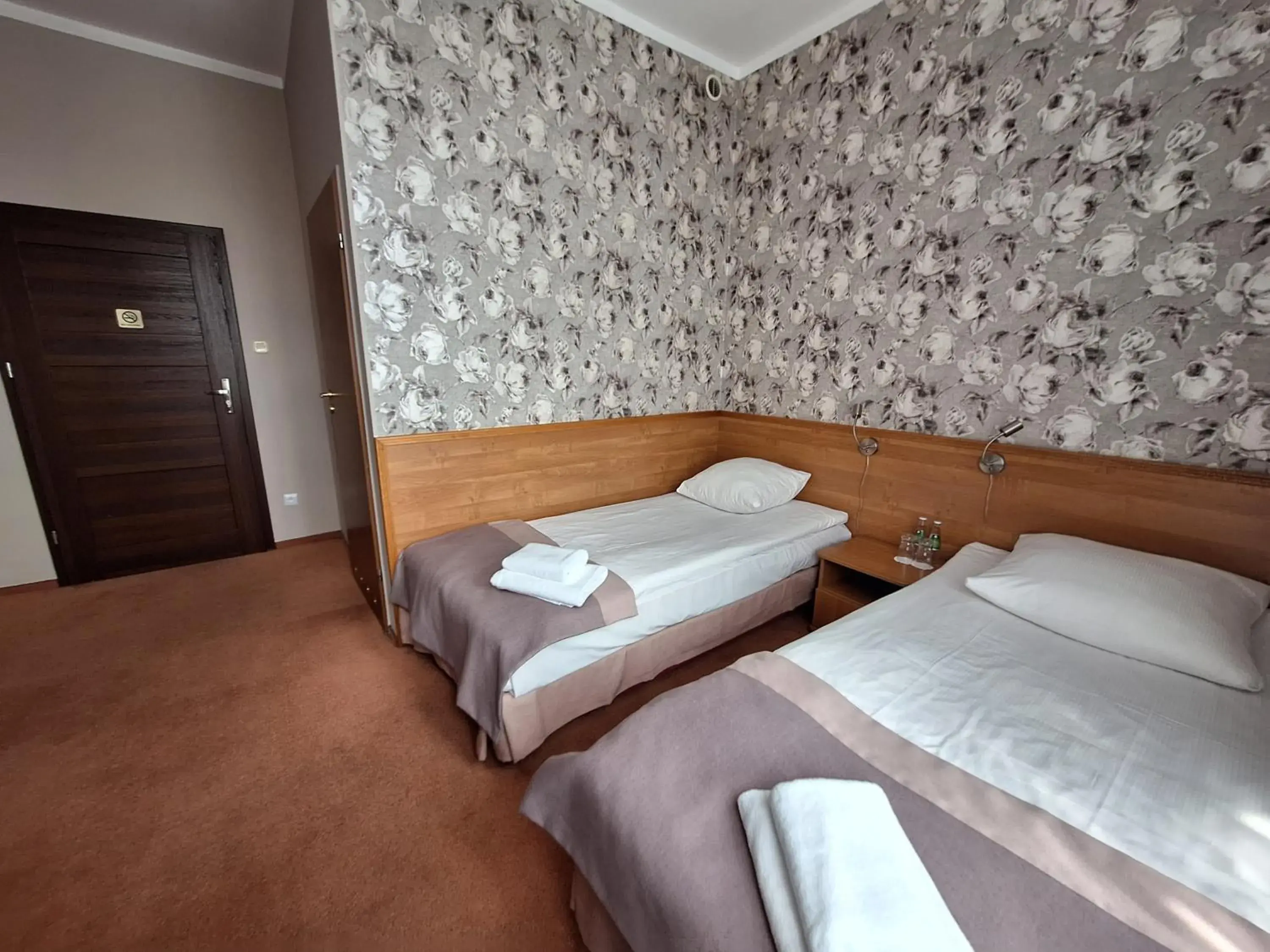 Double Room - single occupancy in Hotel Restauracja Rondo Double Room - single occupancy in Hotel Restauracja Rondo