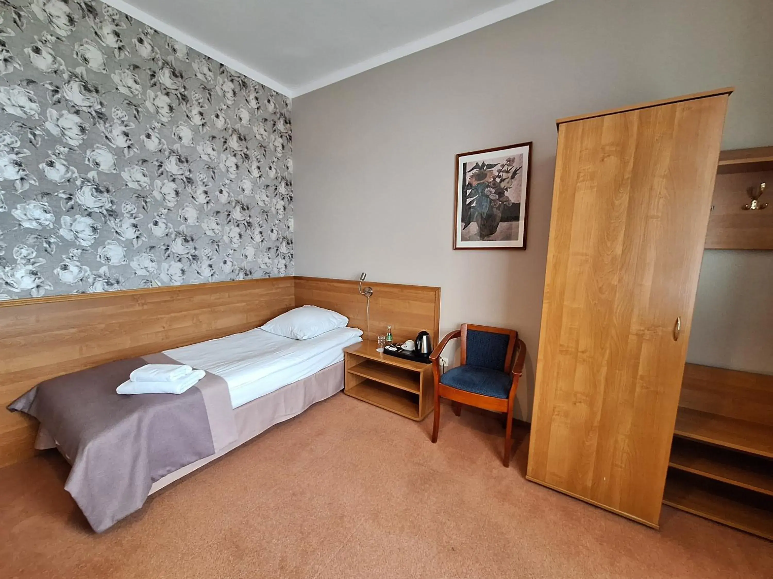 Single Room - single occupancy in Hotel Restauracja Rondo Single Room - single occupancy in Hotel Restauracja Rondo
