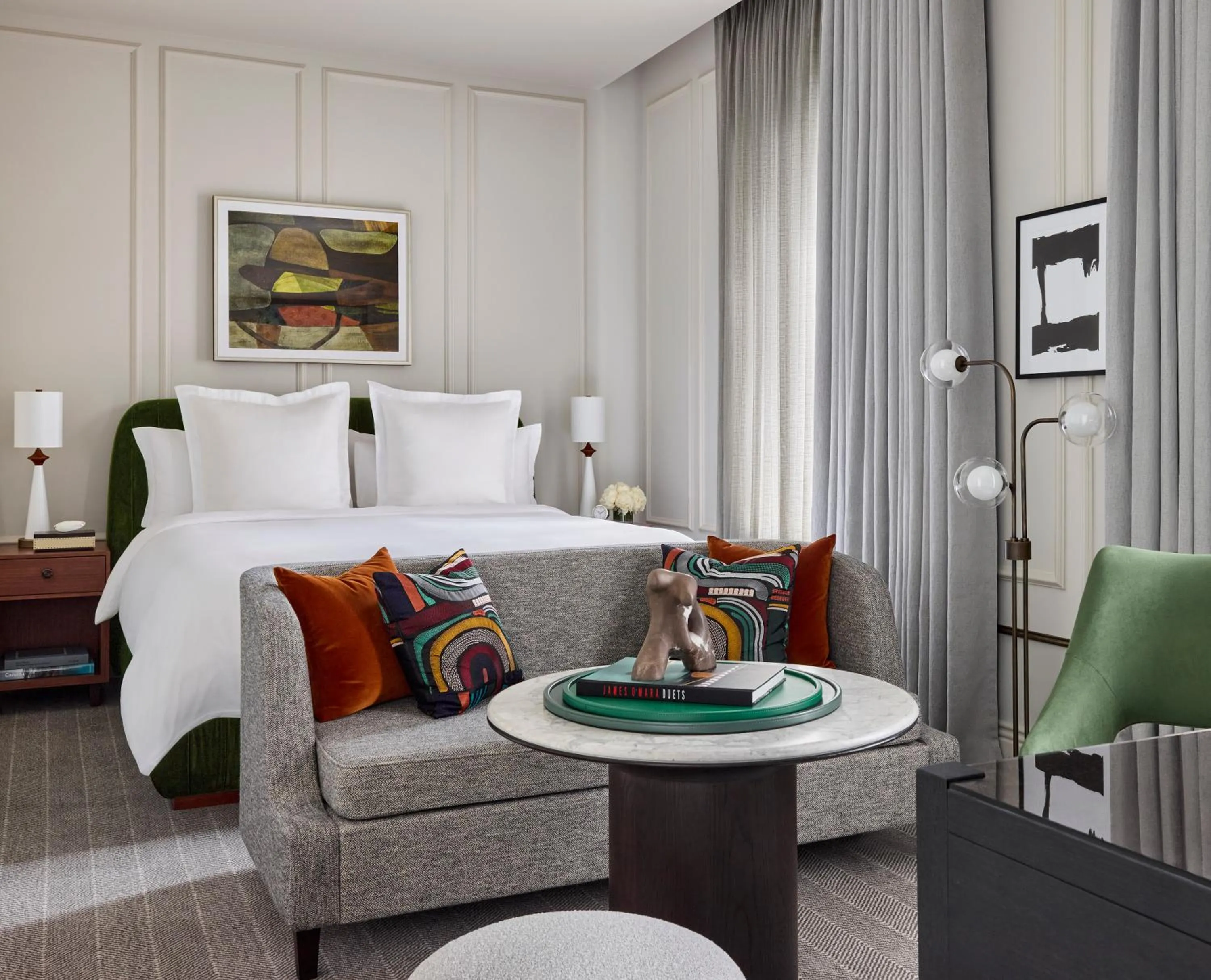 Bed in Rosewood Hotel Georgia