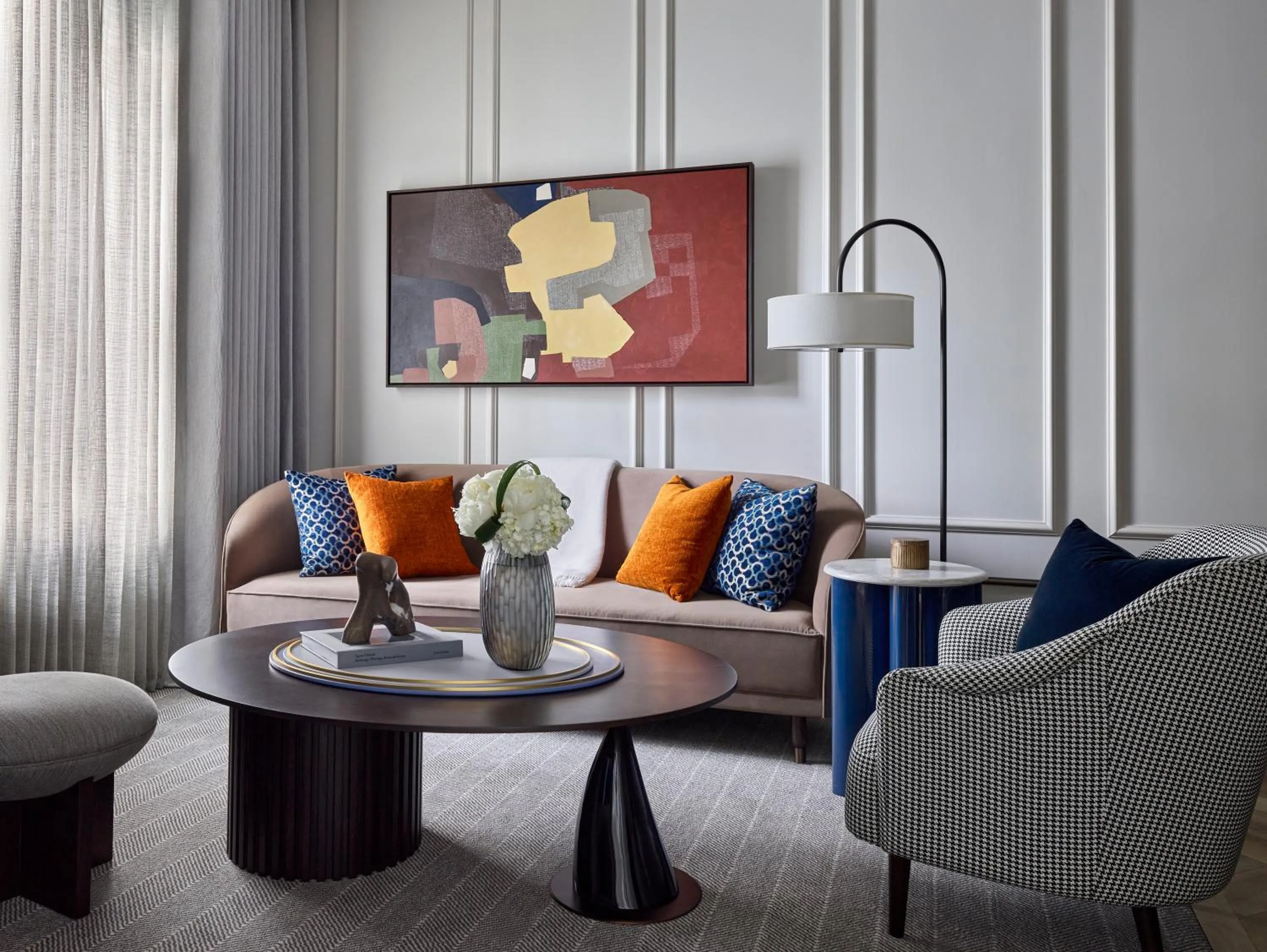 Living room in Rosewood Hotel Georgia