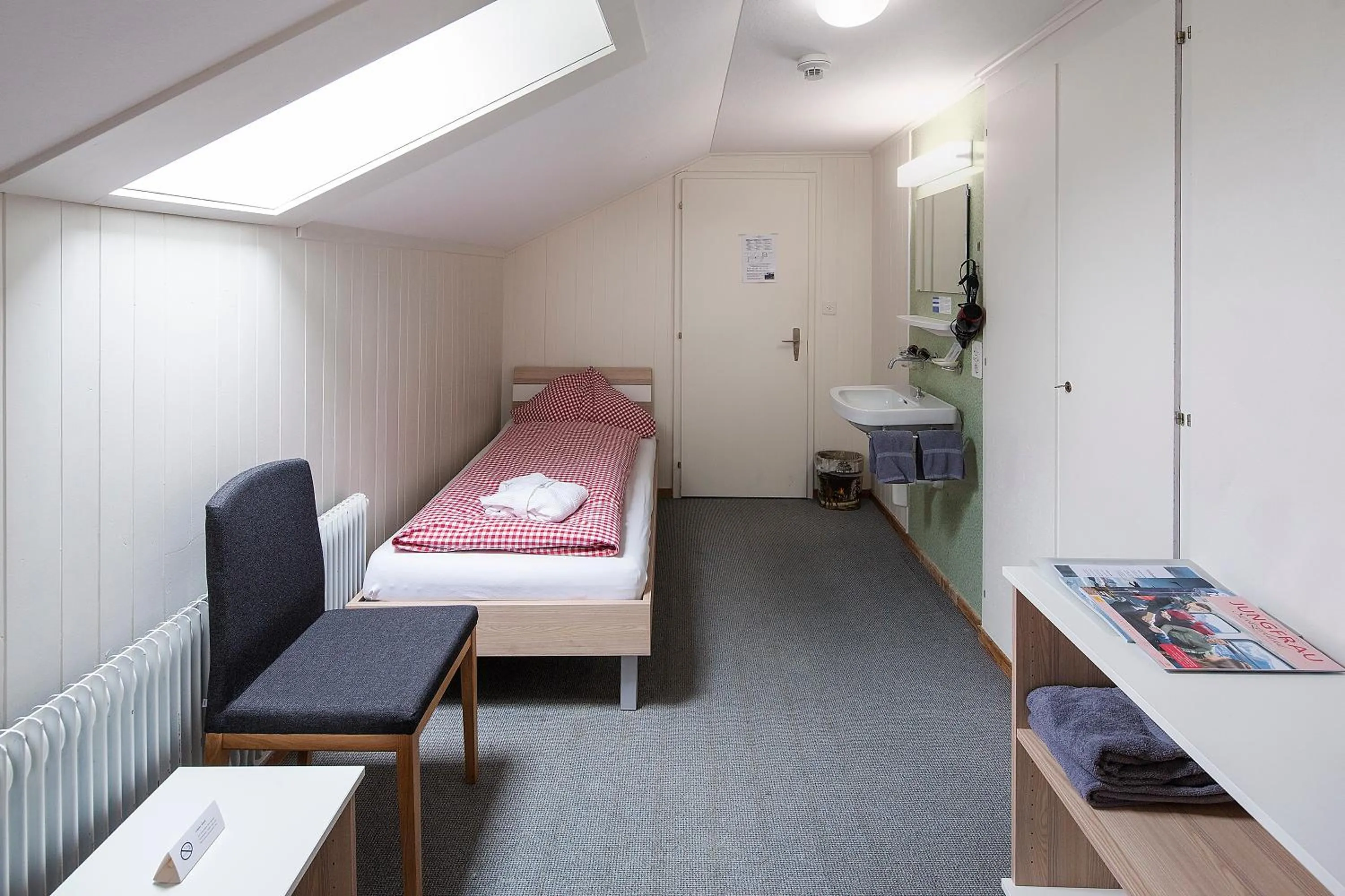 Basic Rooms Jungfrau Lodge