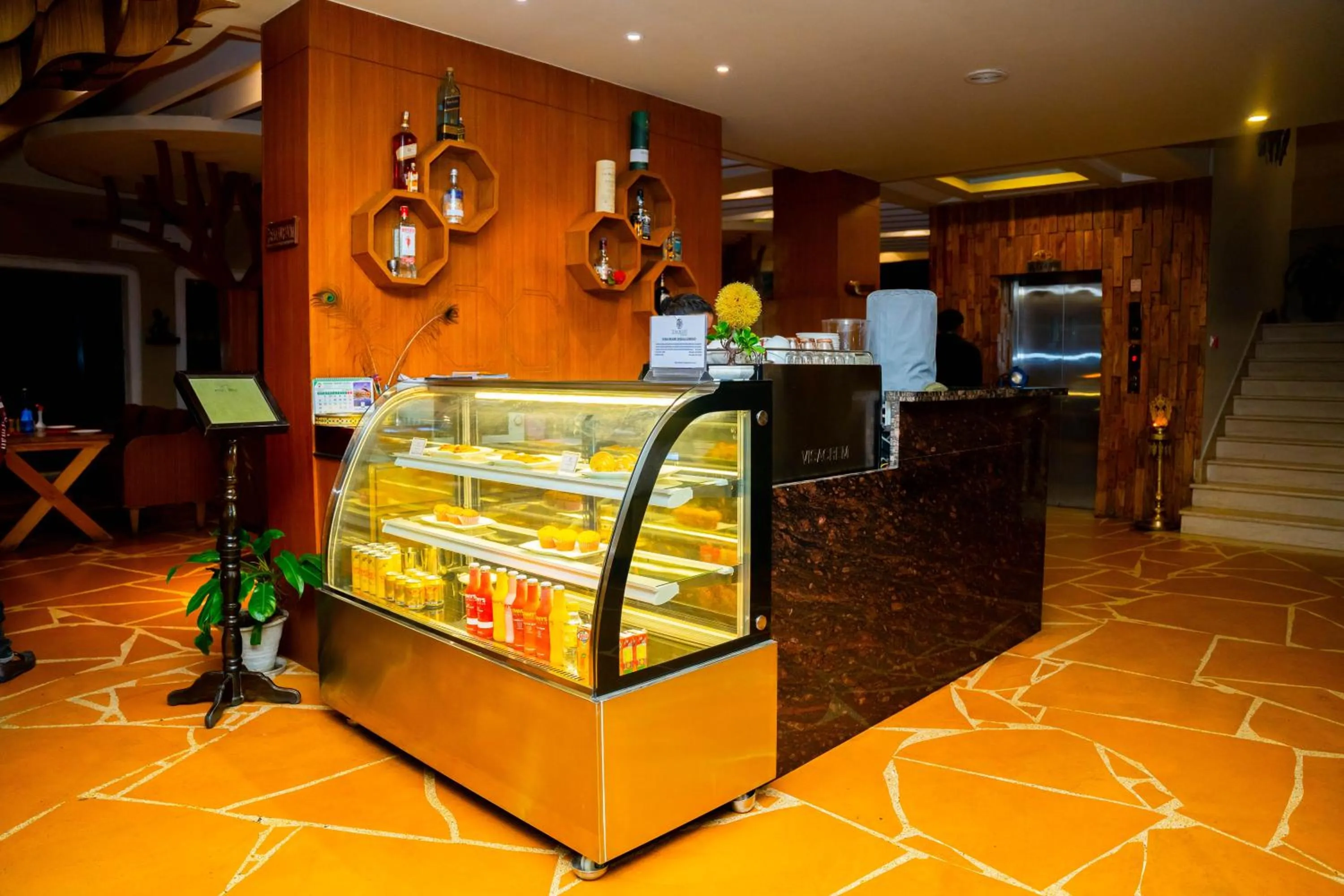 Restaurant/places to eat in Teeka Resort Suites & Spa