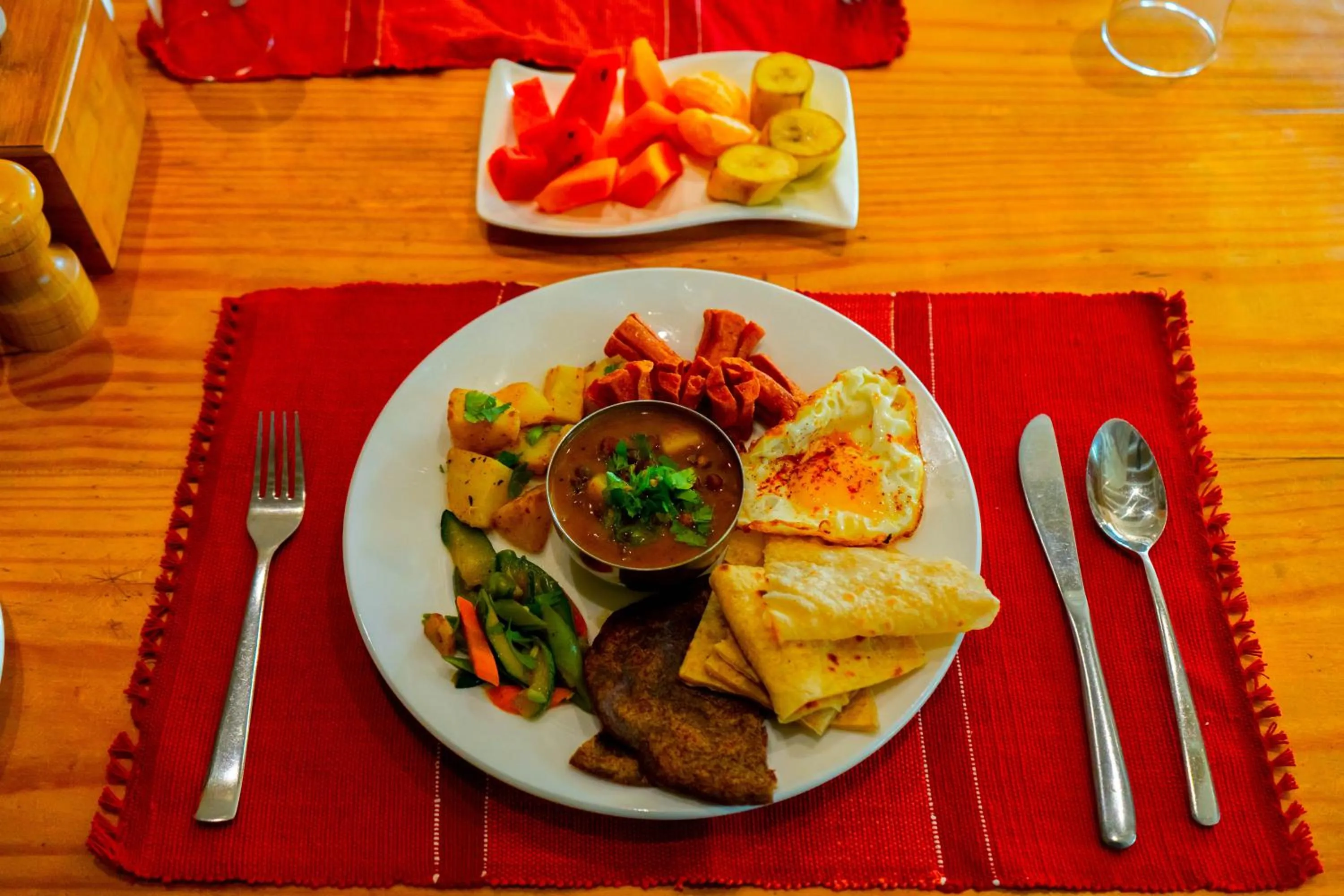 Food in Teeka Resort Suites & Spa