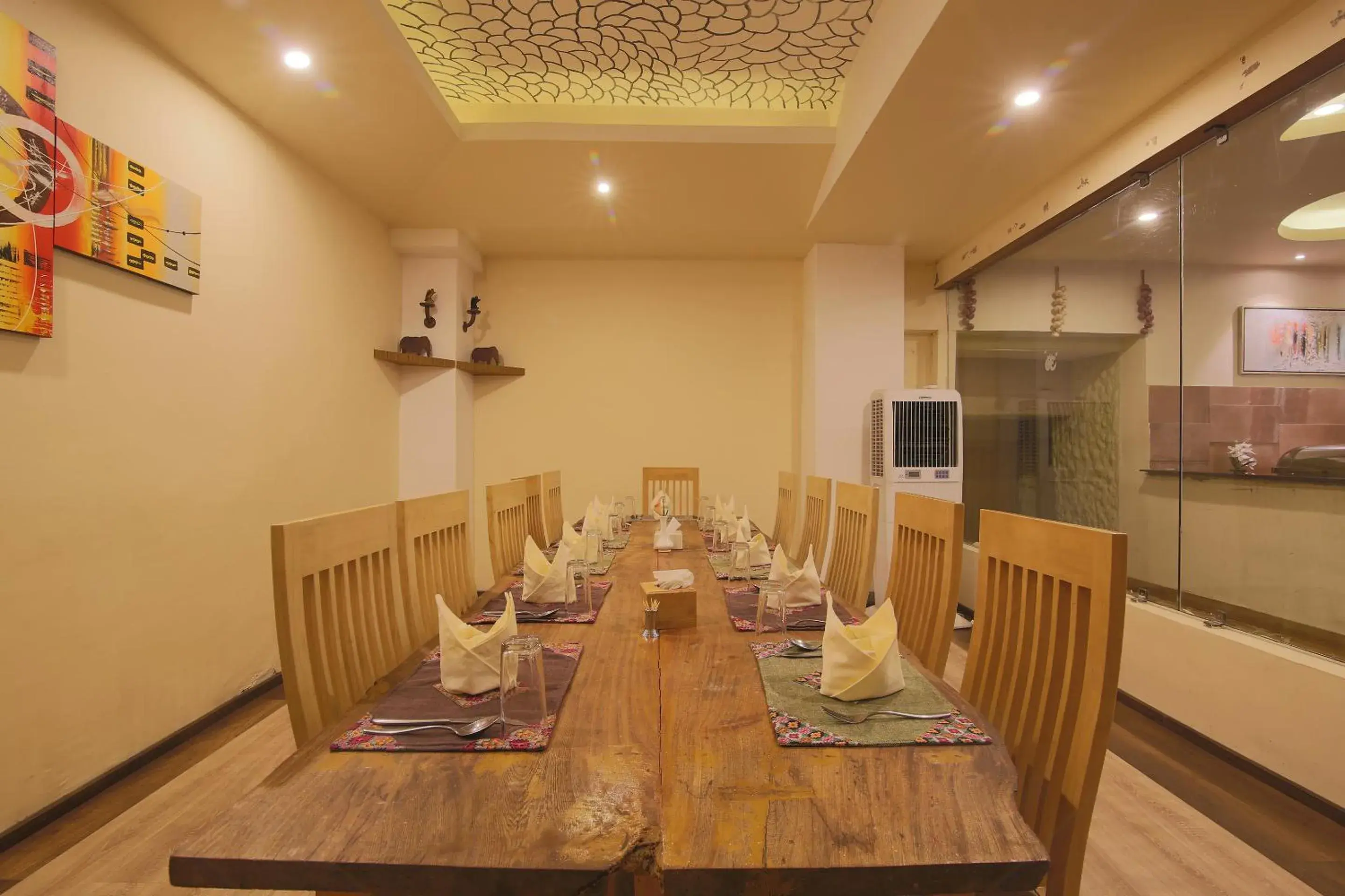 Restaurant/places to eat in Teeka Resort Suites & Spa Restaurant/places to eat in Teeka Resort Suites & Spa