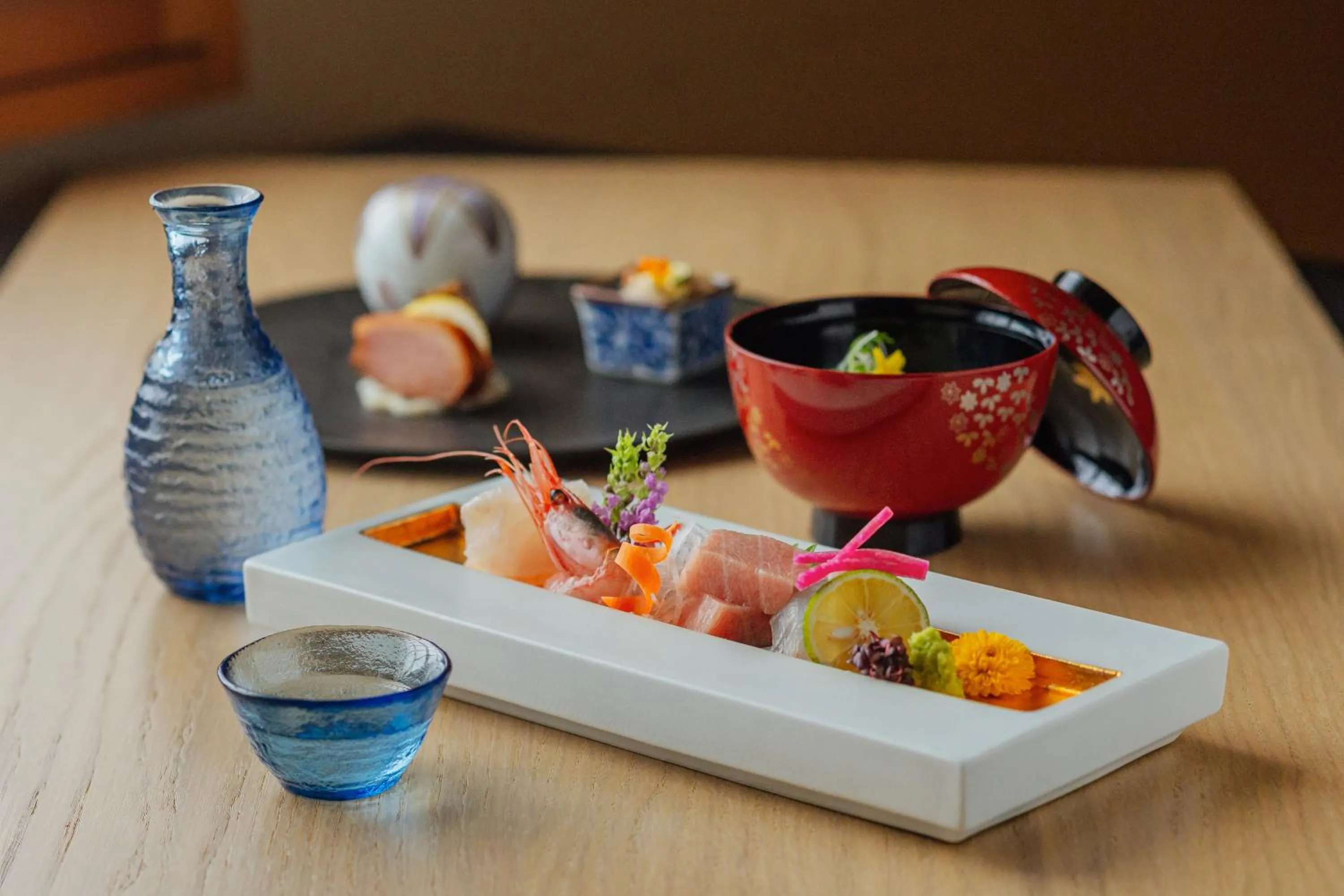 Food and drinks in Kokusai 21 International Hotel