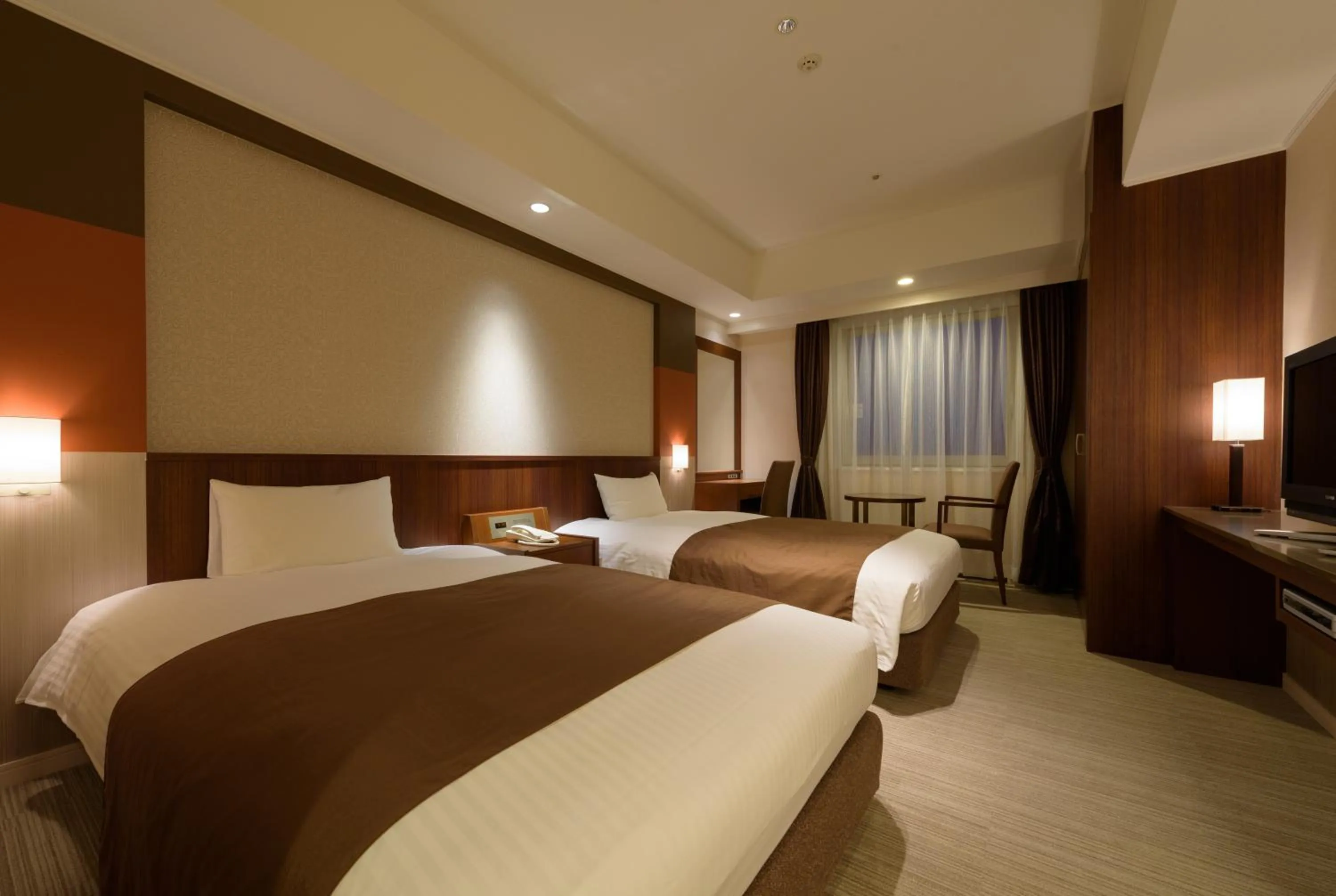 Bed in Kokusai 21 International Hotel