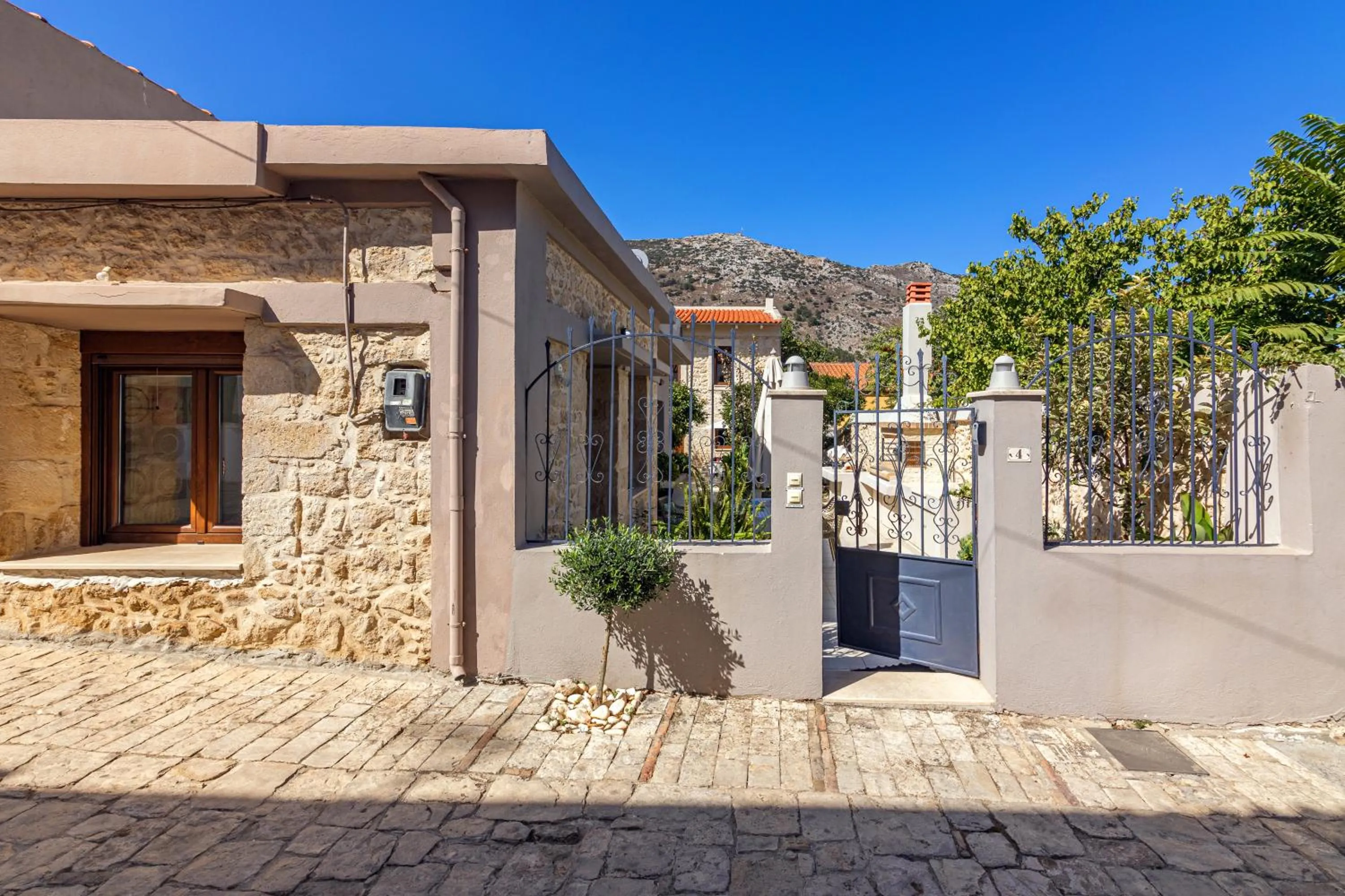 Property building in Archanes Cosy Residence