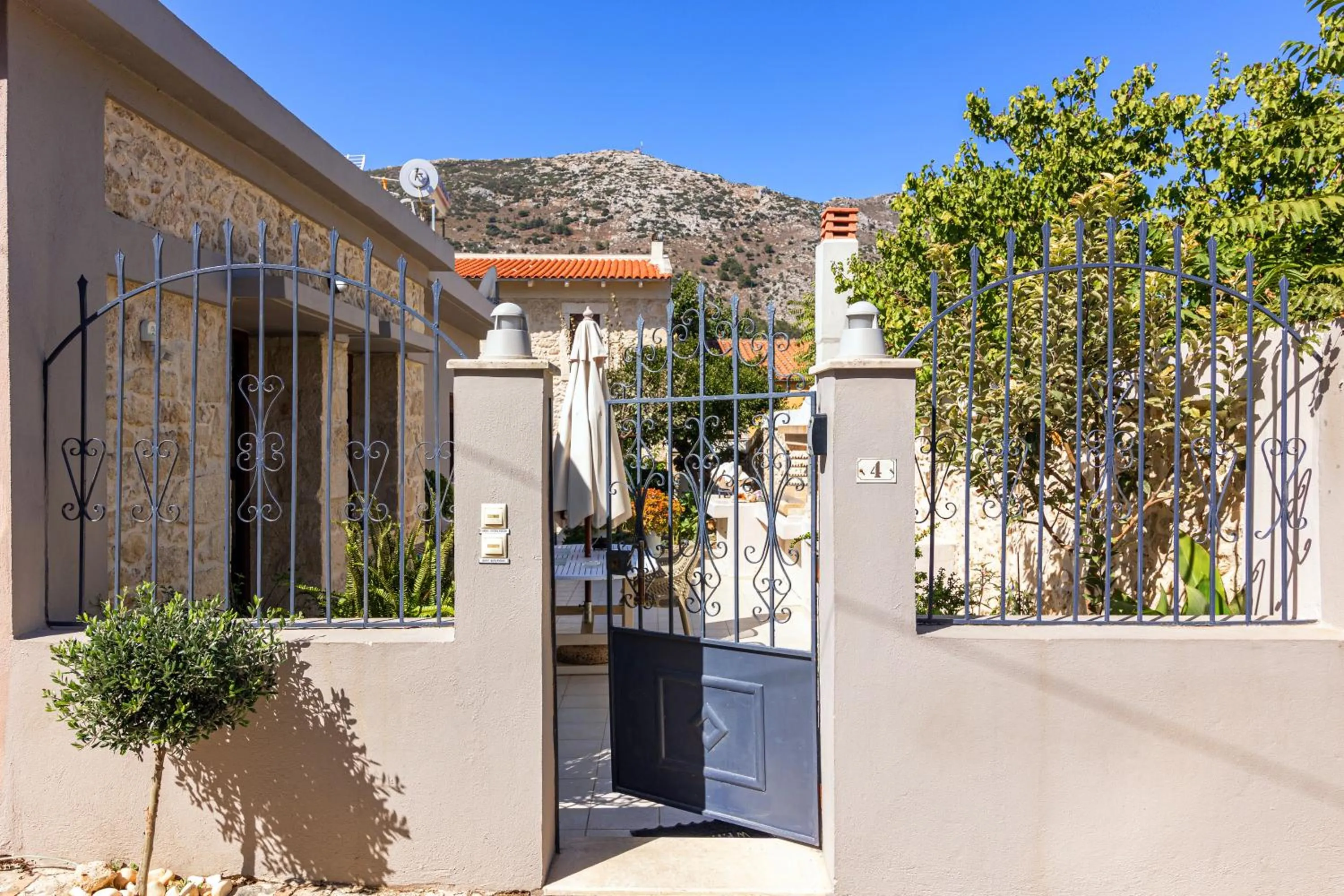 Property building in Archanes Cosy Residence