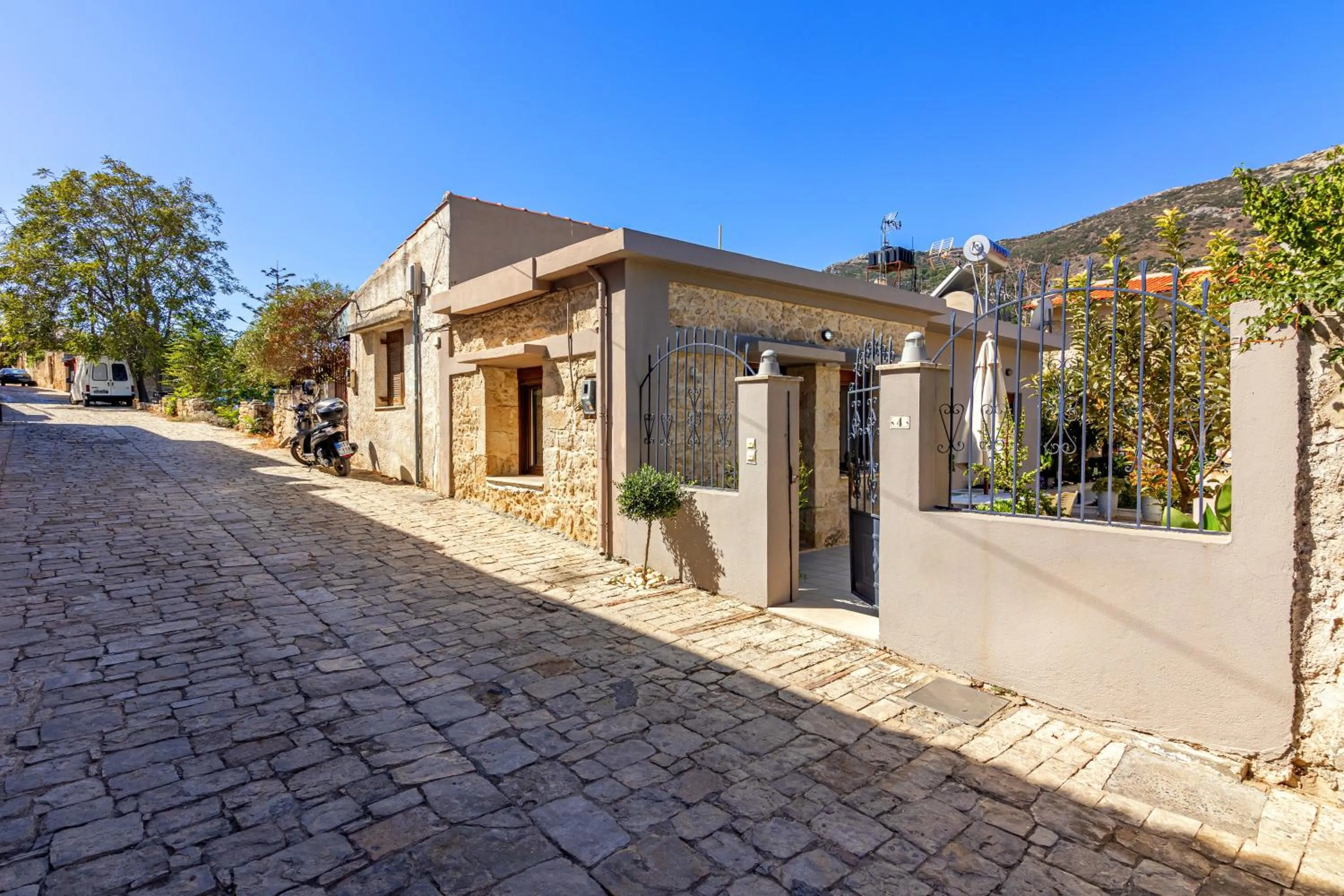 Property building in Archanes Cosy Residence