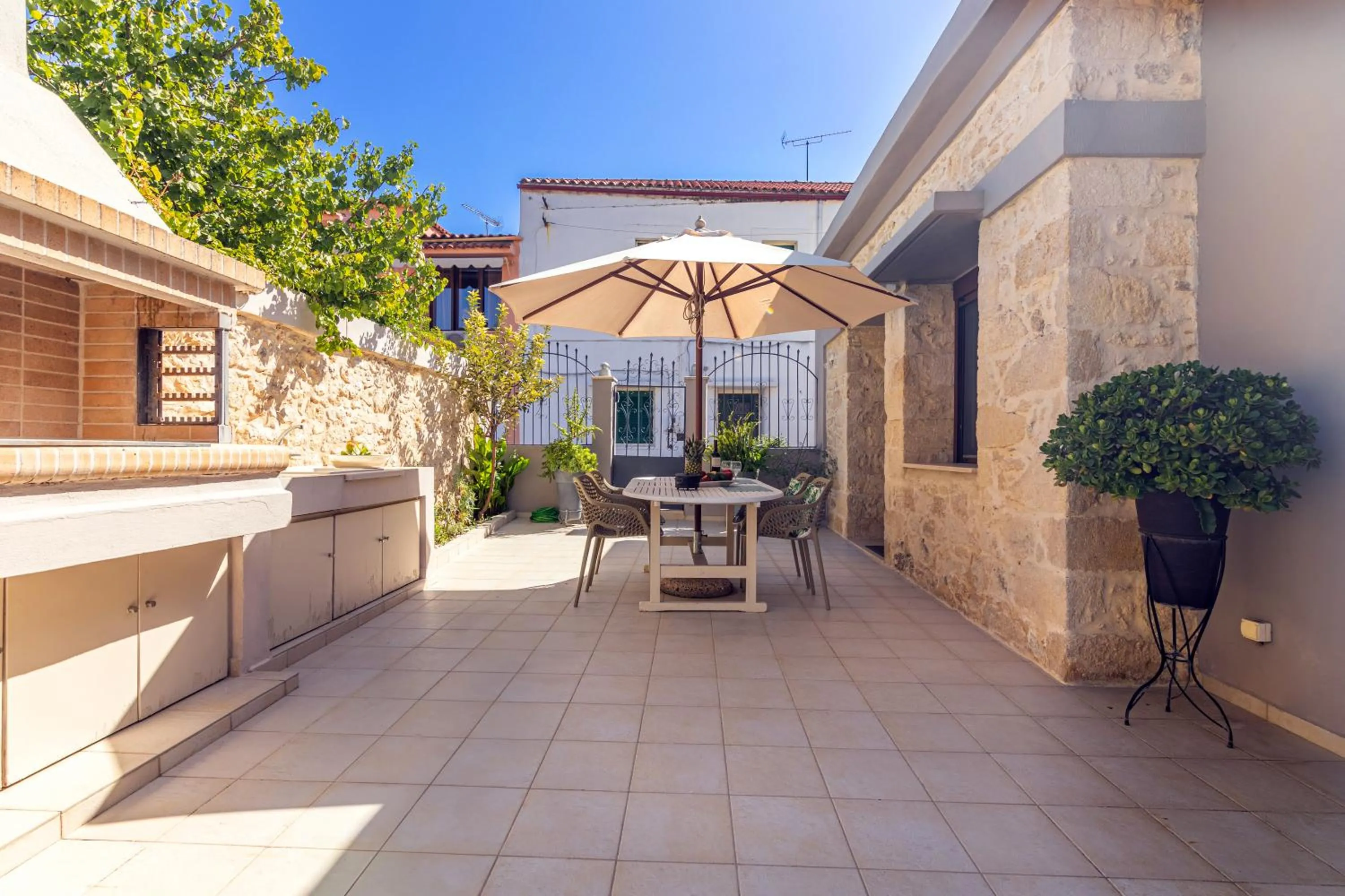 Property building in Archanes Cosy Residence