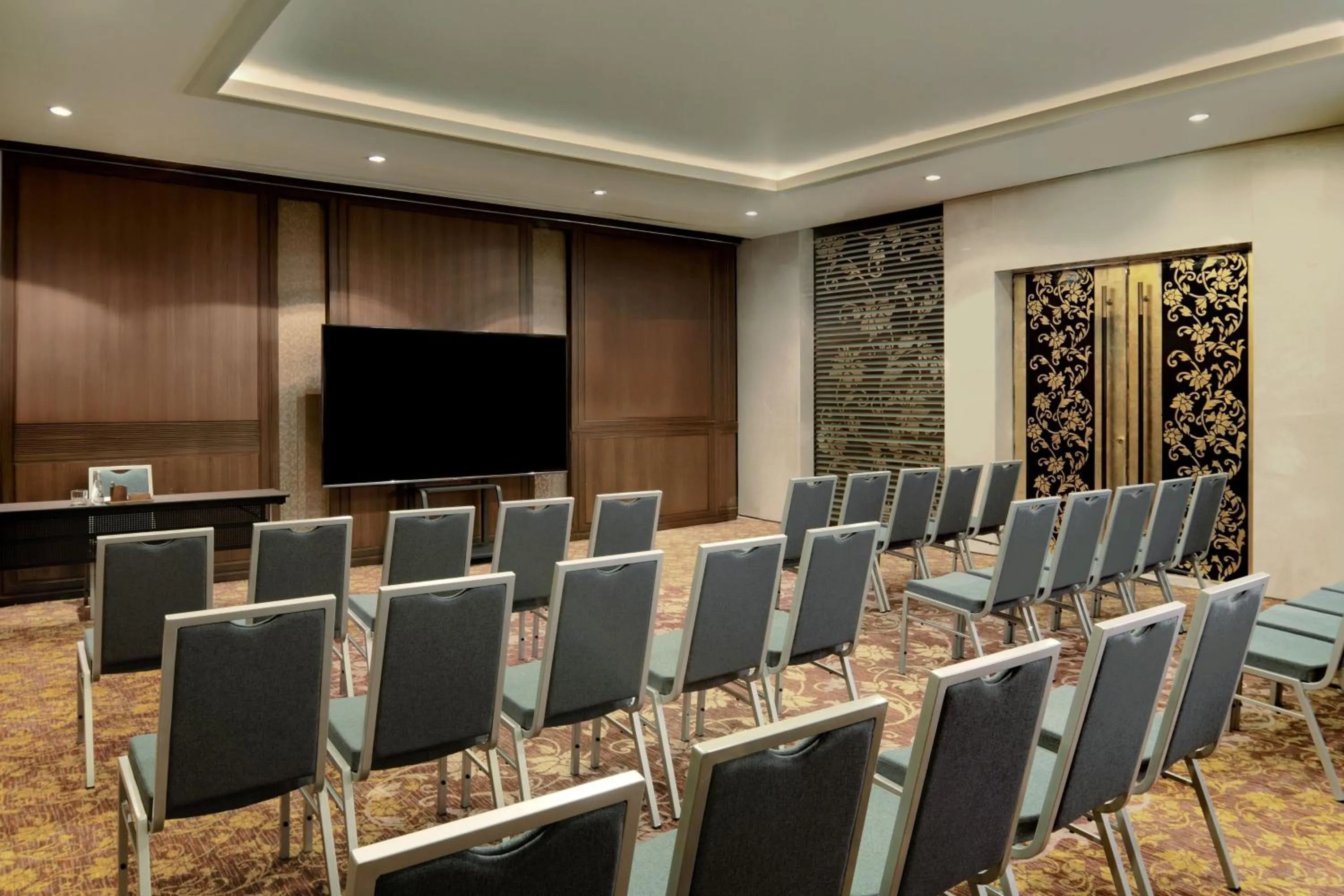 Meeting/conference room in Royal Orchid Sheraton Riverside Hotel Bangkok