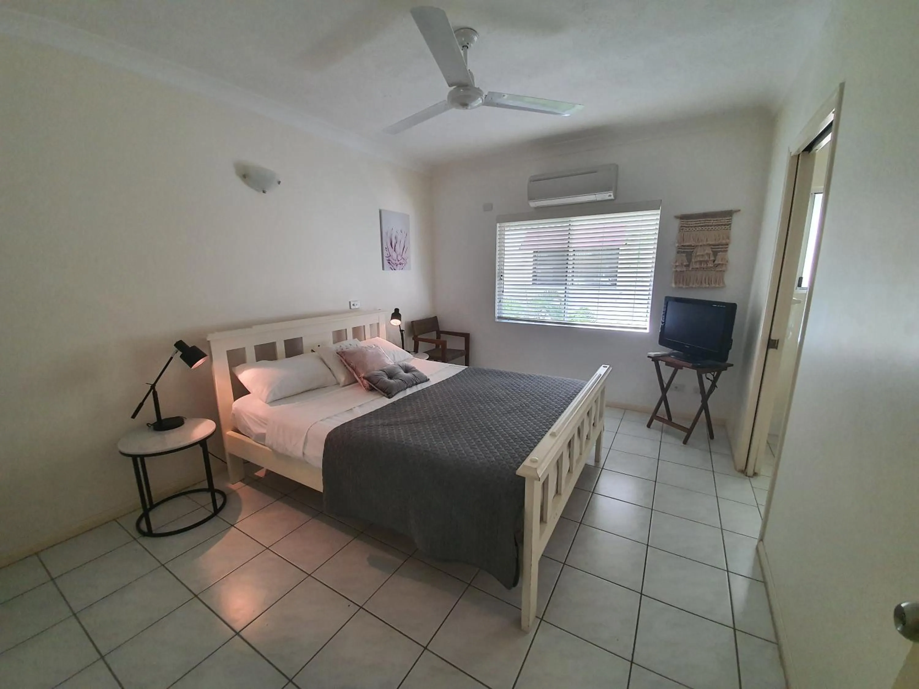 Bed in The Beach Place