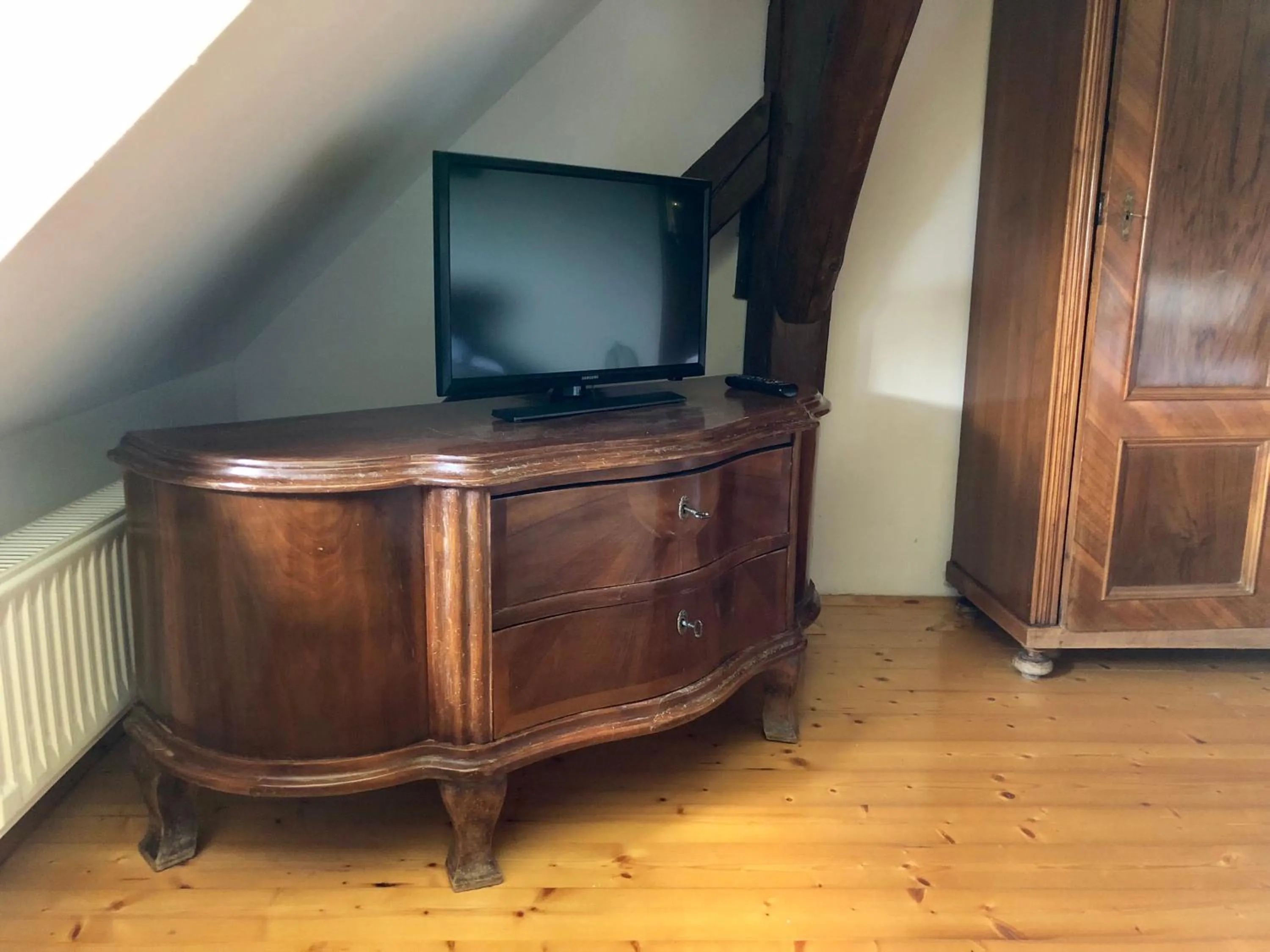 The Houses of History - anno 1830