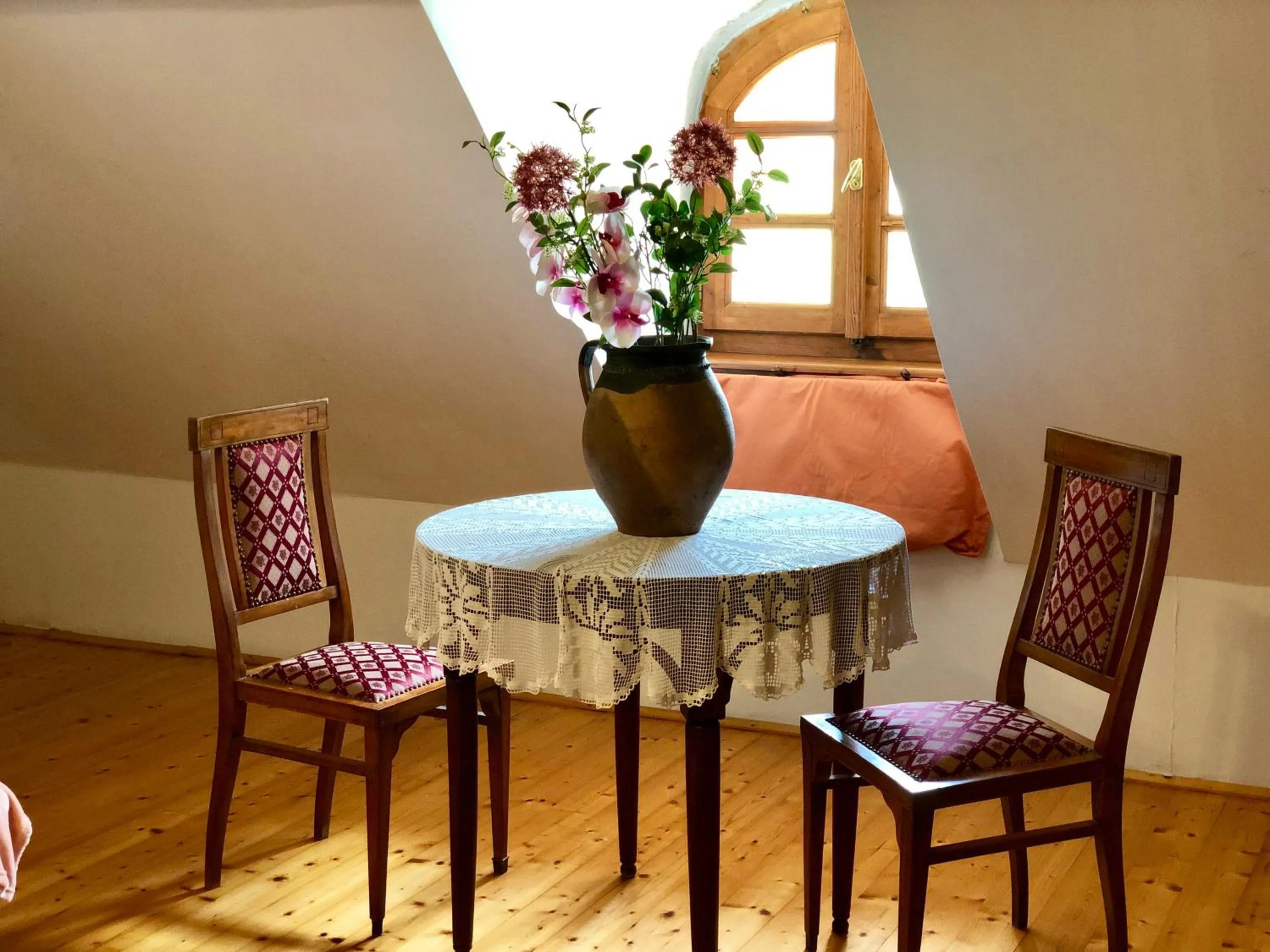 The Houses of History - anno 1830