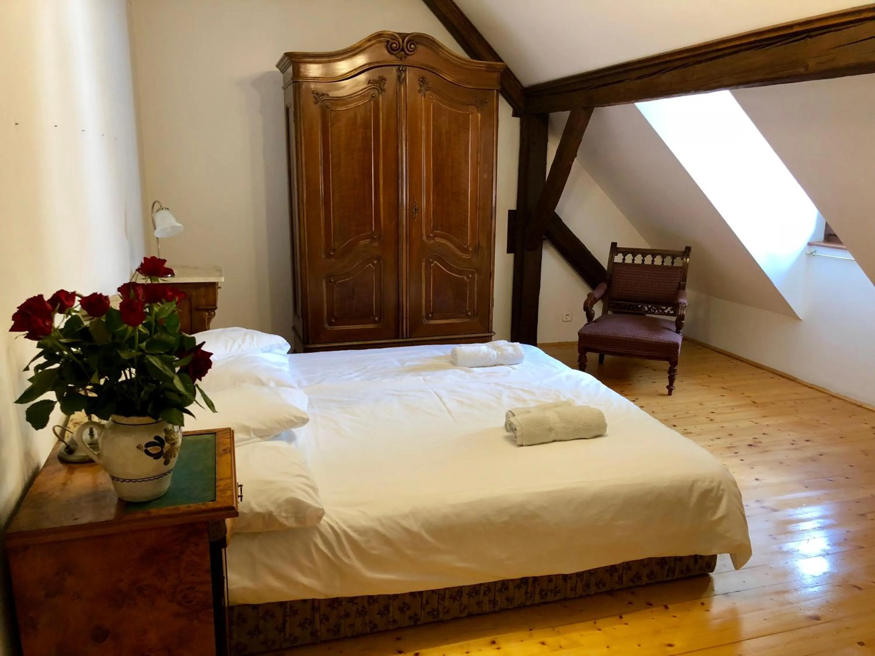 Bed in The Houses of History - anno 1830