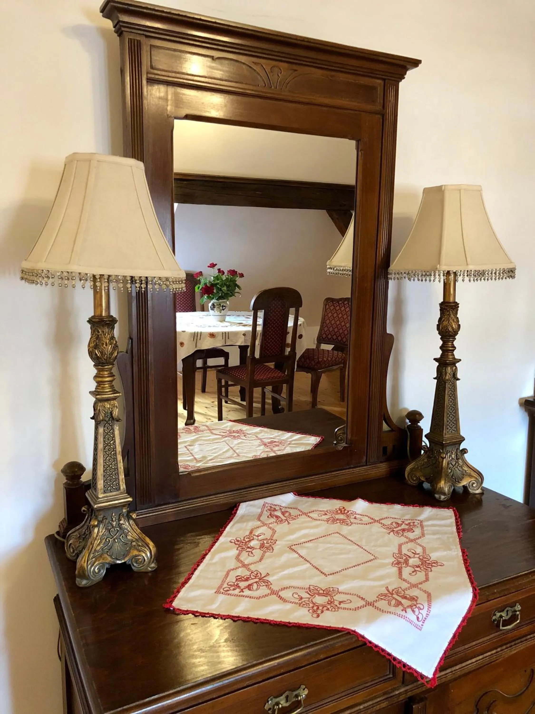 The Houses of History - anno 1830