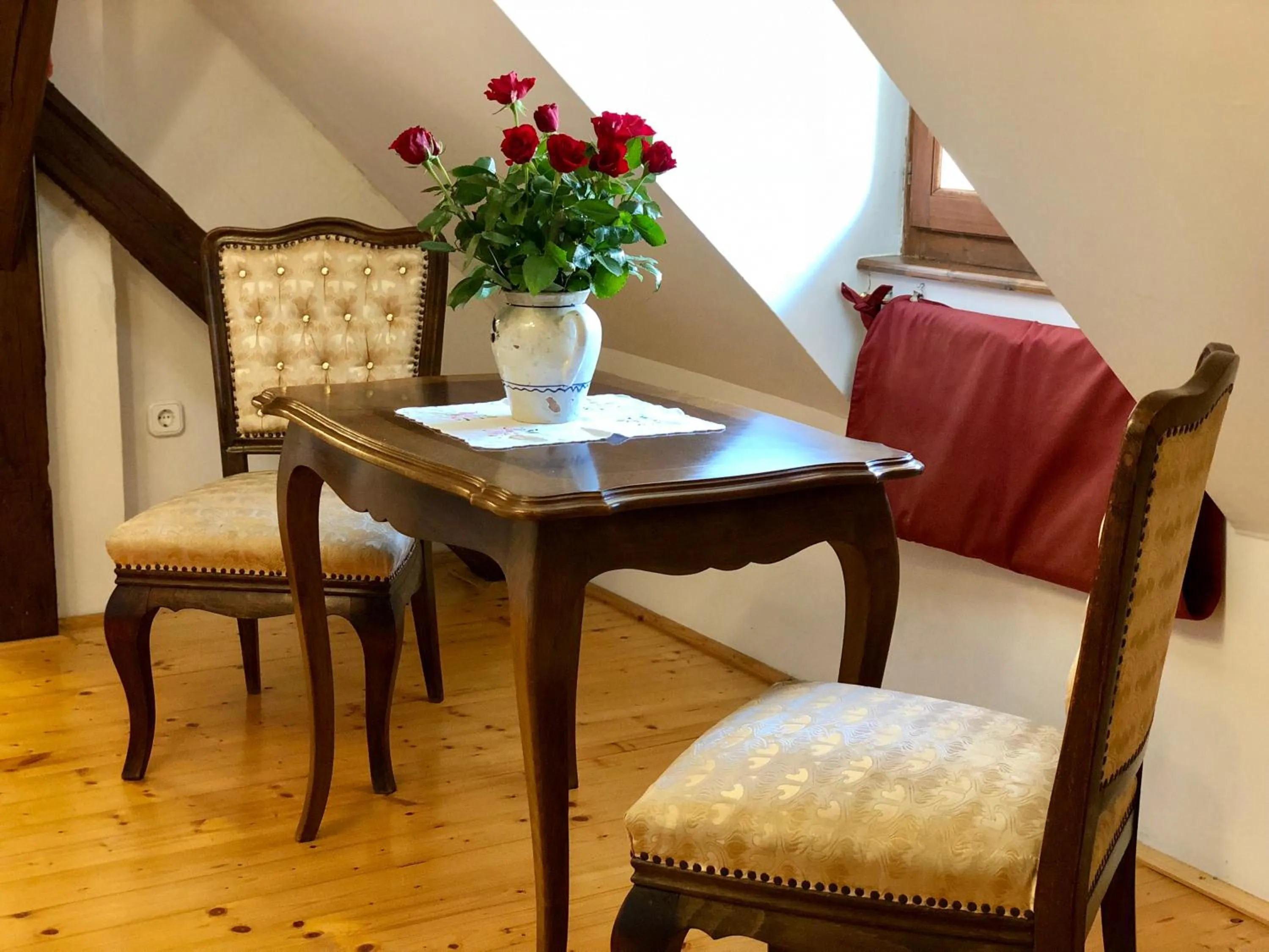 The Houses of History - anno 1830