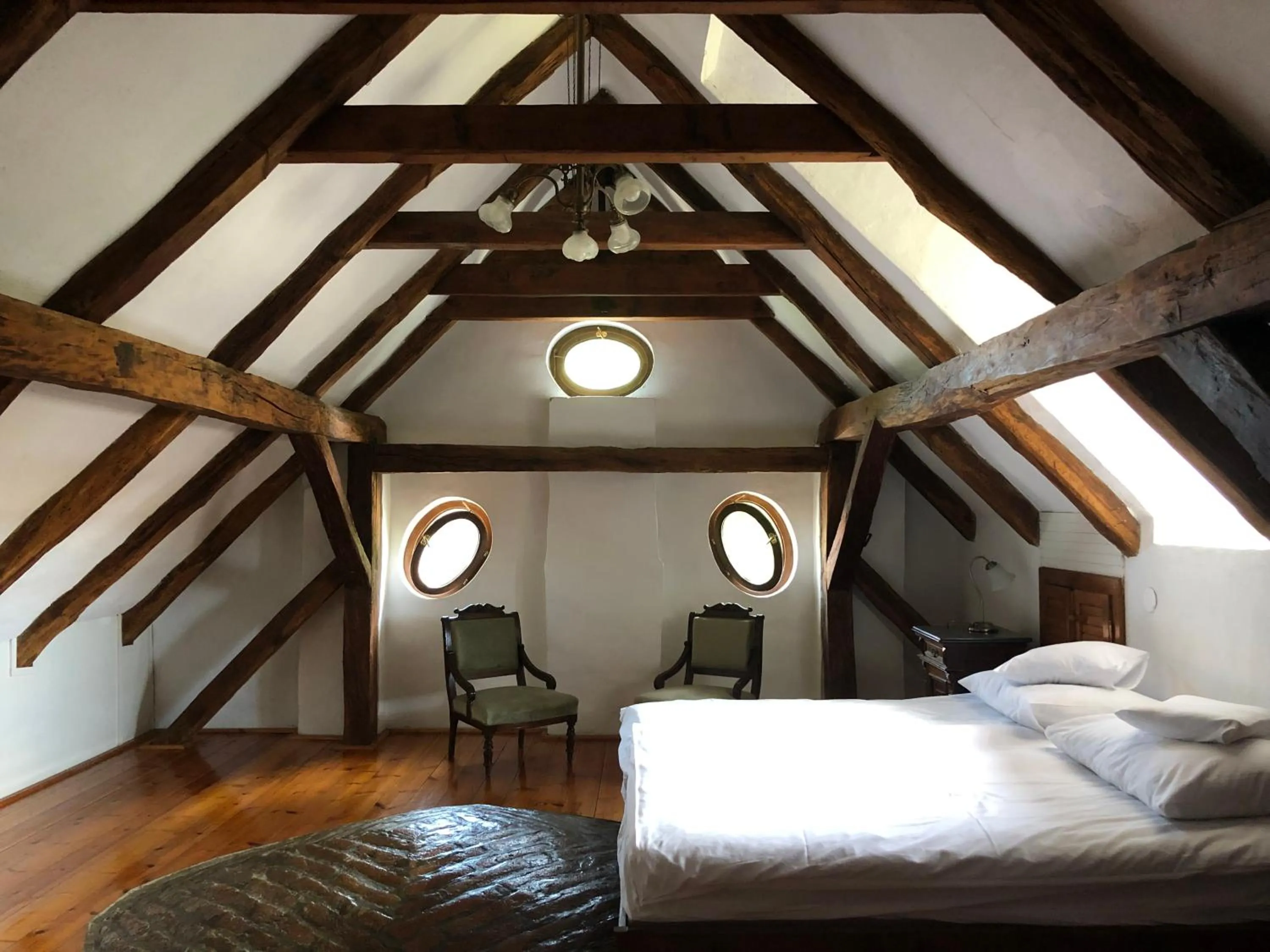 Bed in The Houses of History - anno 1830