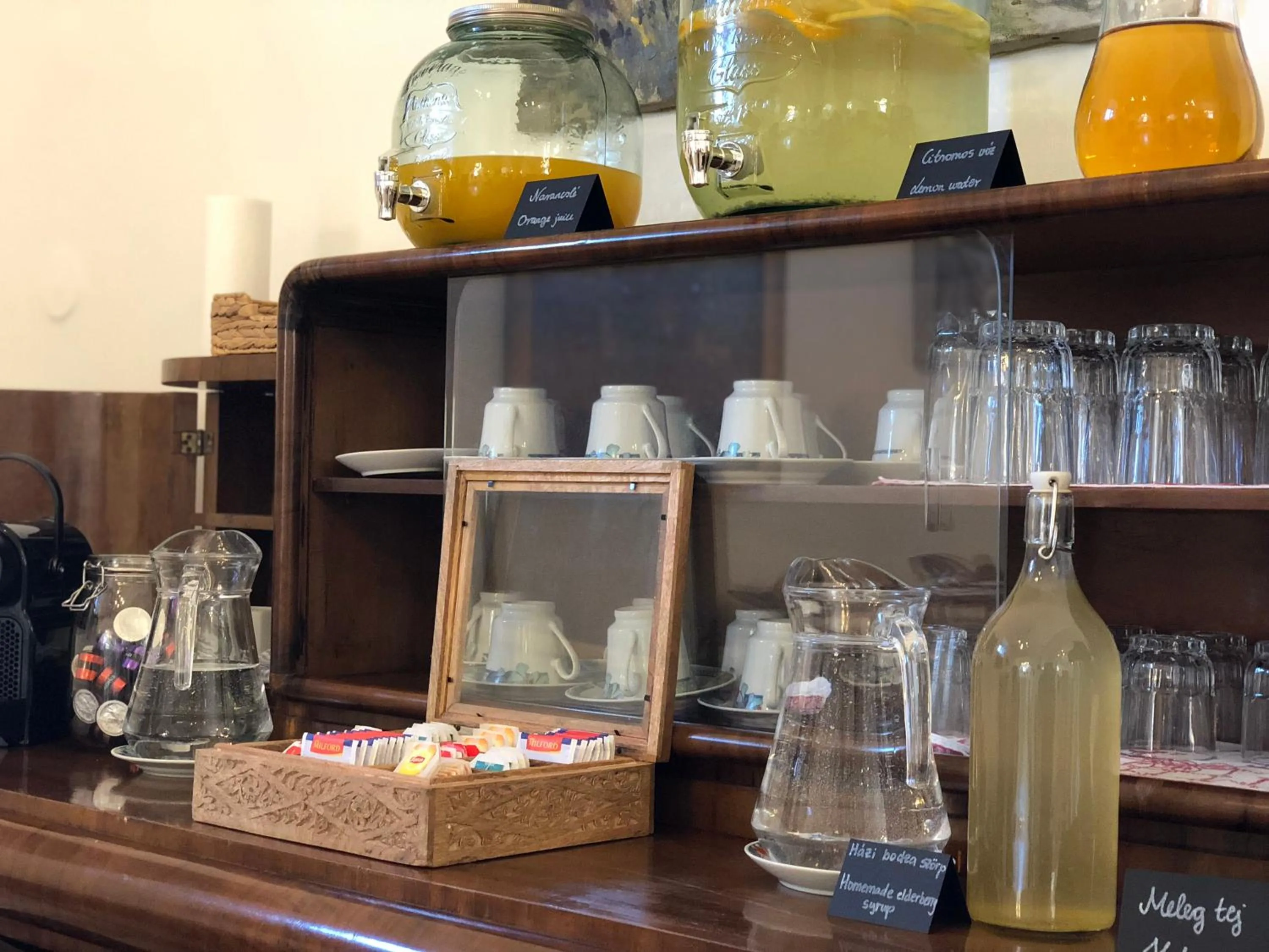 Continental breakfast in The Houses of History - anno 1830