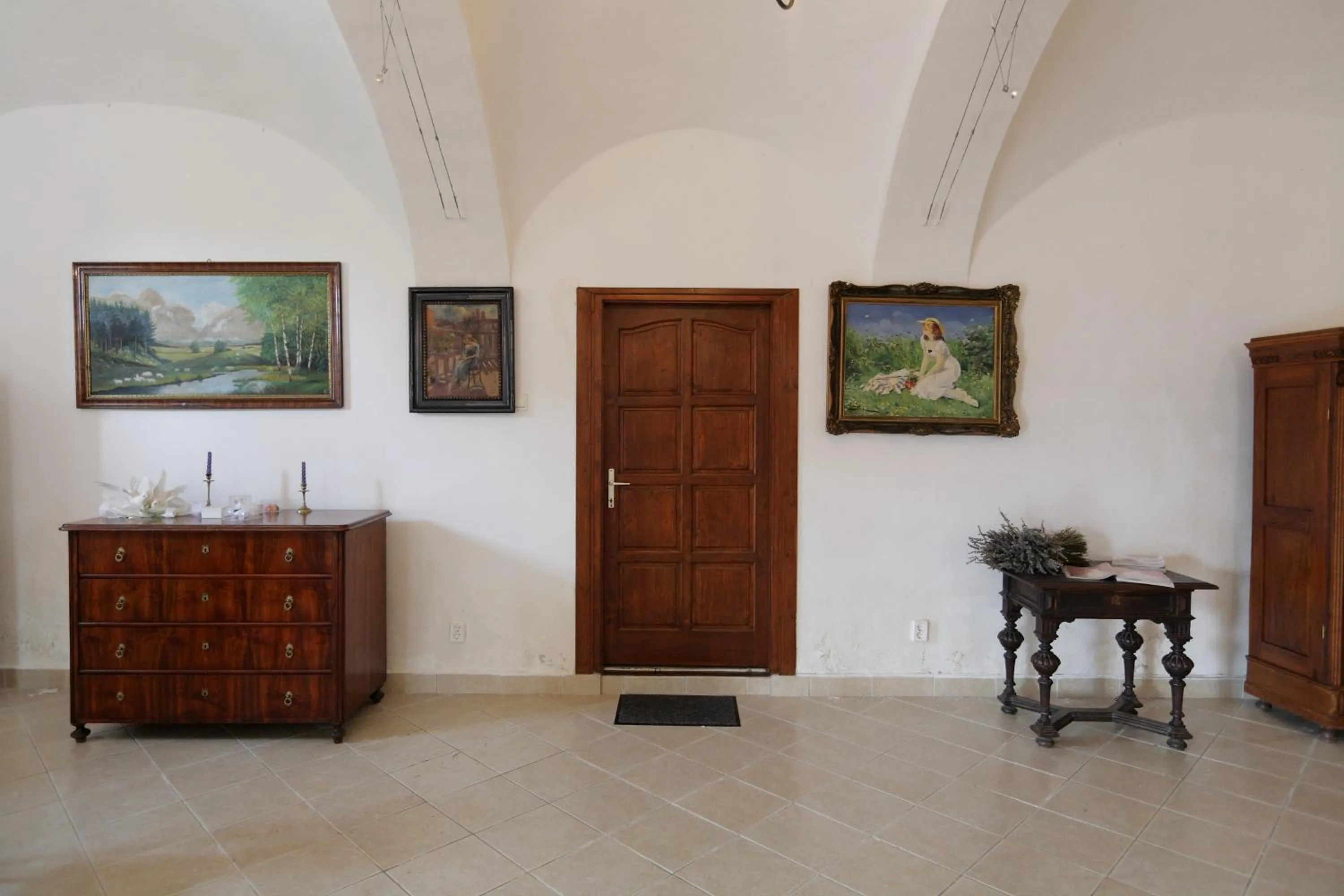 Lobby or reception in The Houses of History - anno 1830