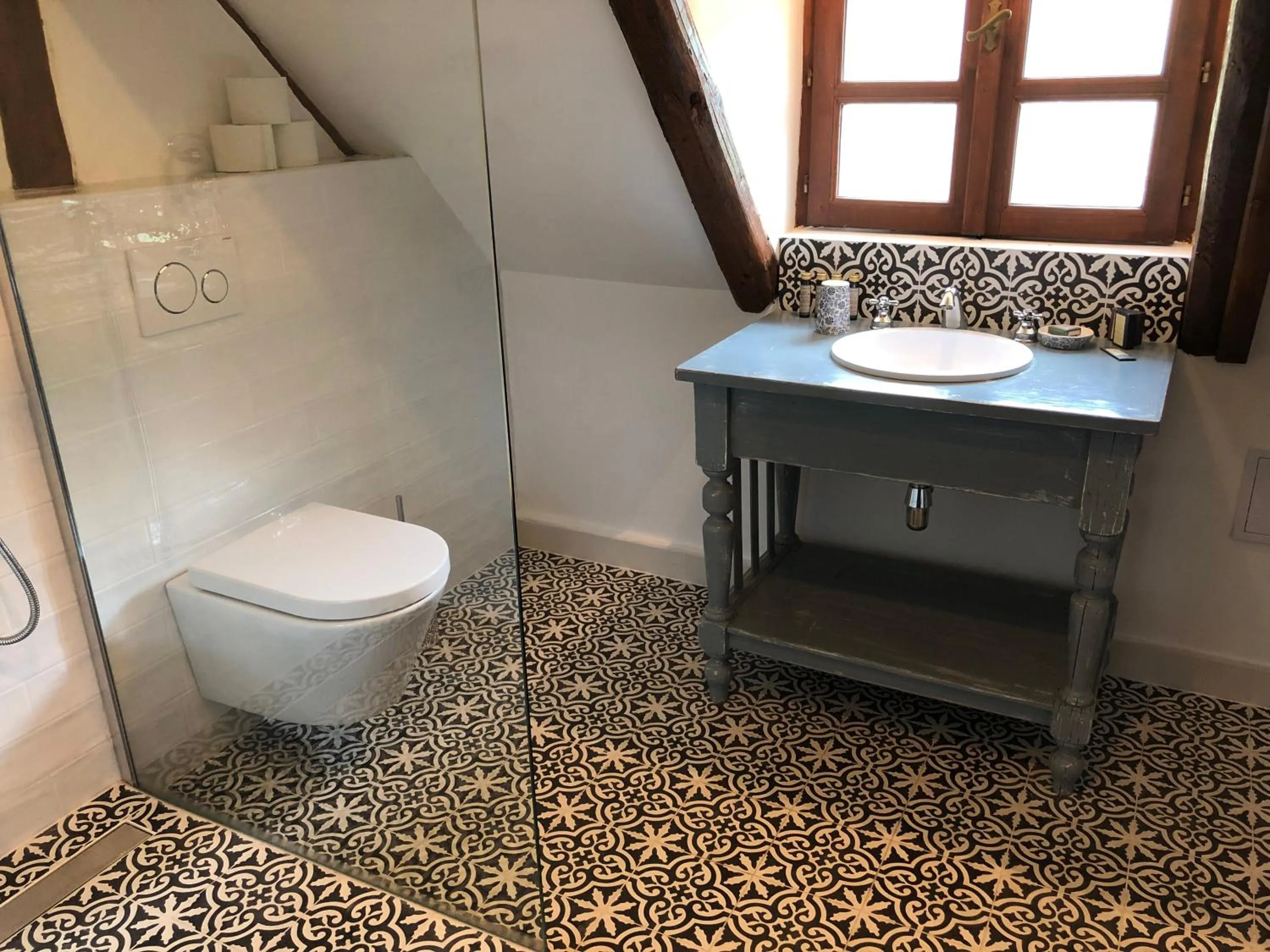 Bathroom in The Houses of History - anno 1830