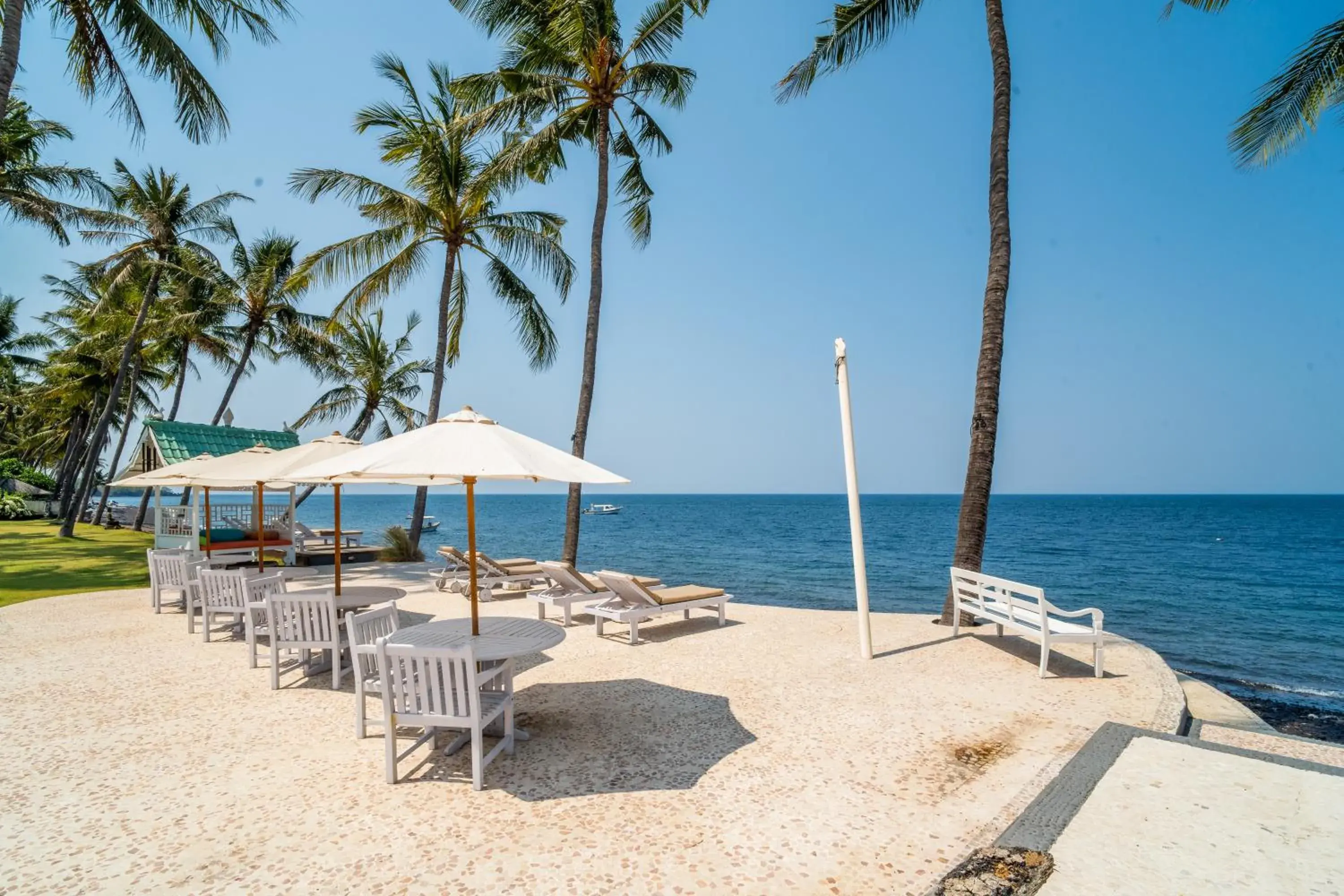 Restaurant/places to eat in Scuba Seraya Resort Restaurant/places to eat in Scuba Seraya Resort