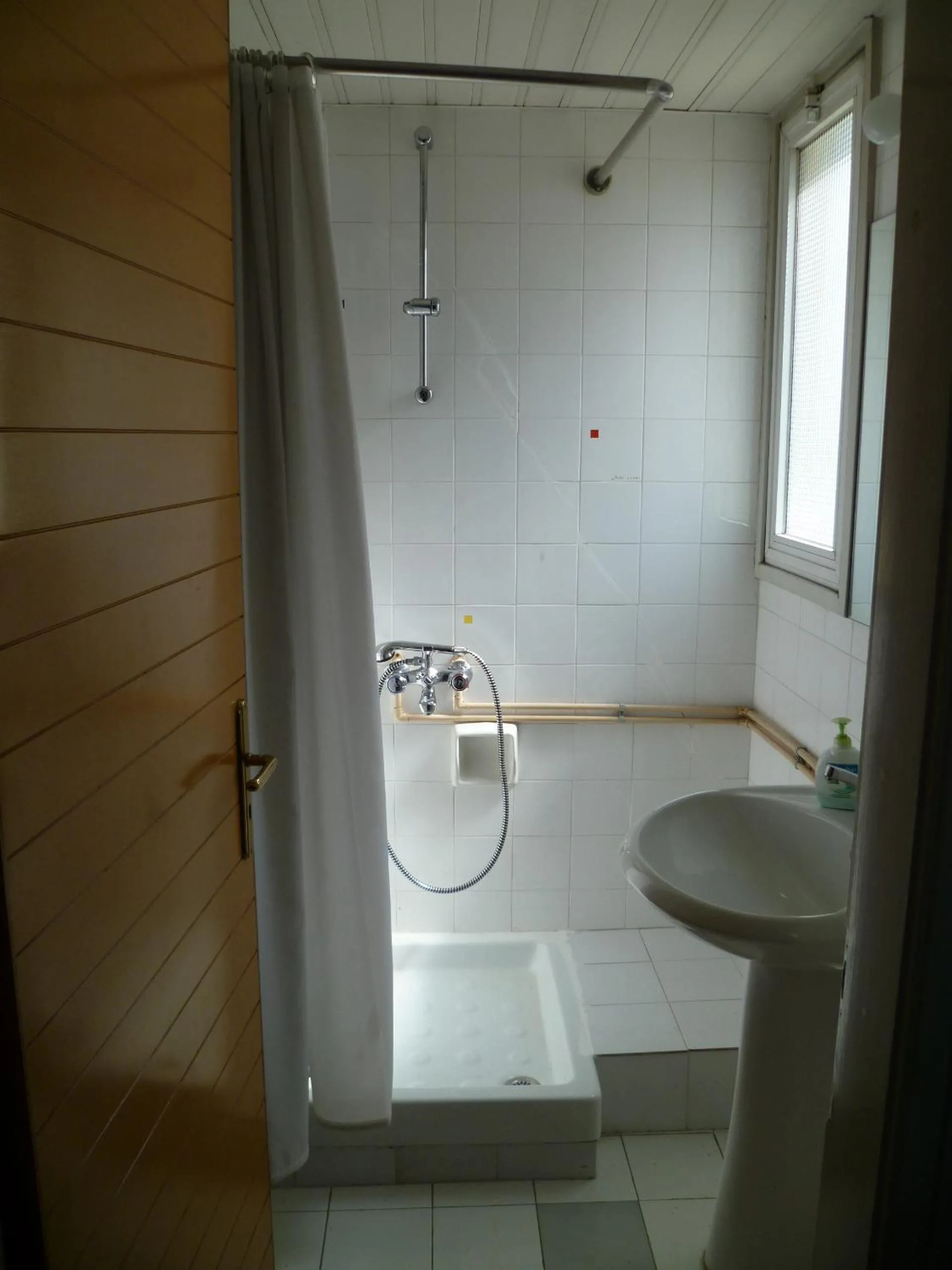 Double Room with Extra Bed in Datacom Guest House