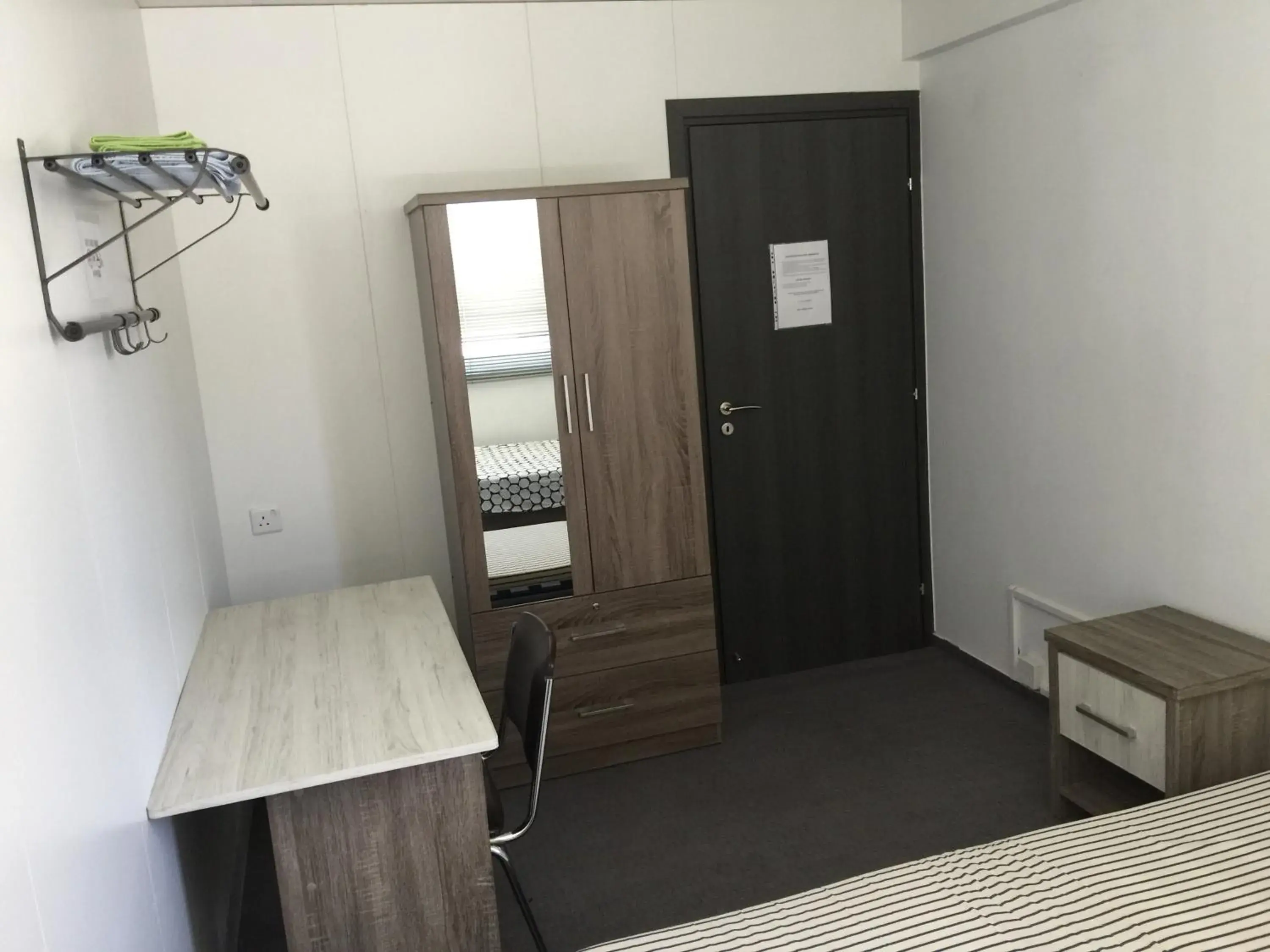 Single Room with Shared Bathroom in Datacom Guest House Single Room with Shared Bathroom in Datacom Guest House