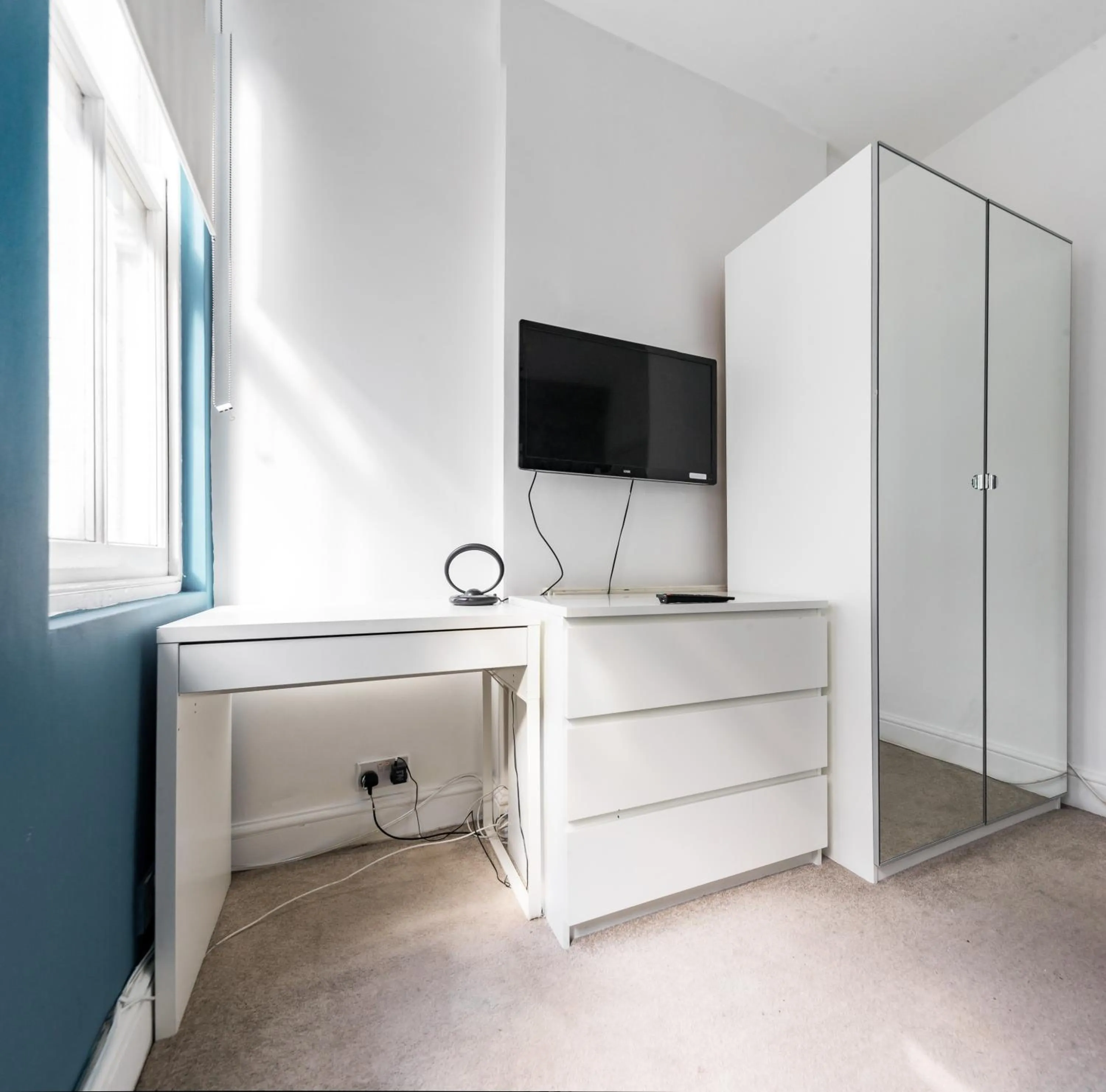 Bedroom in City Rooms