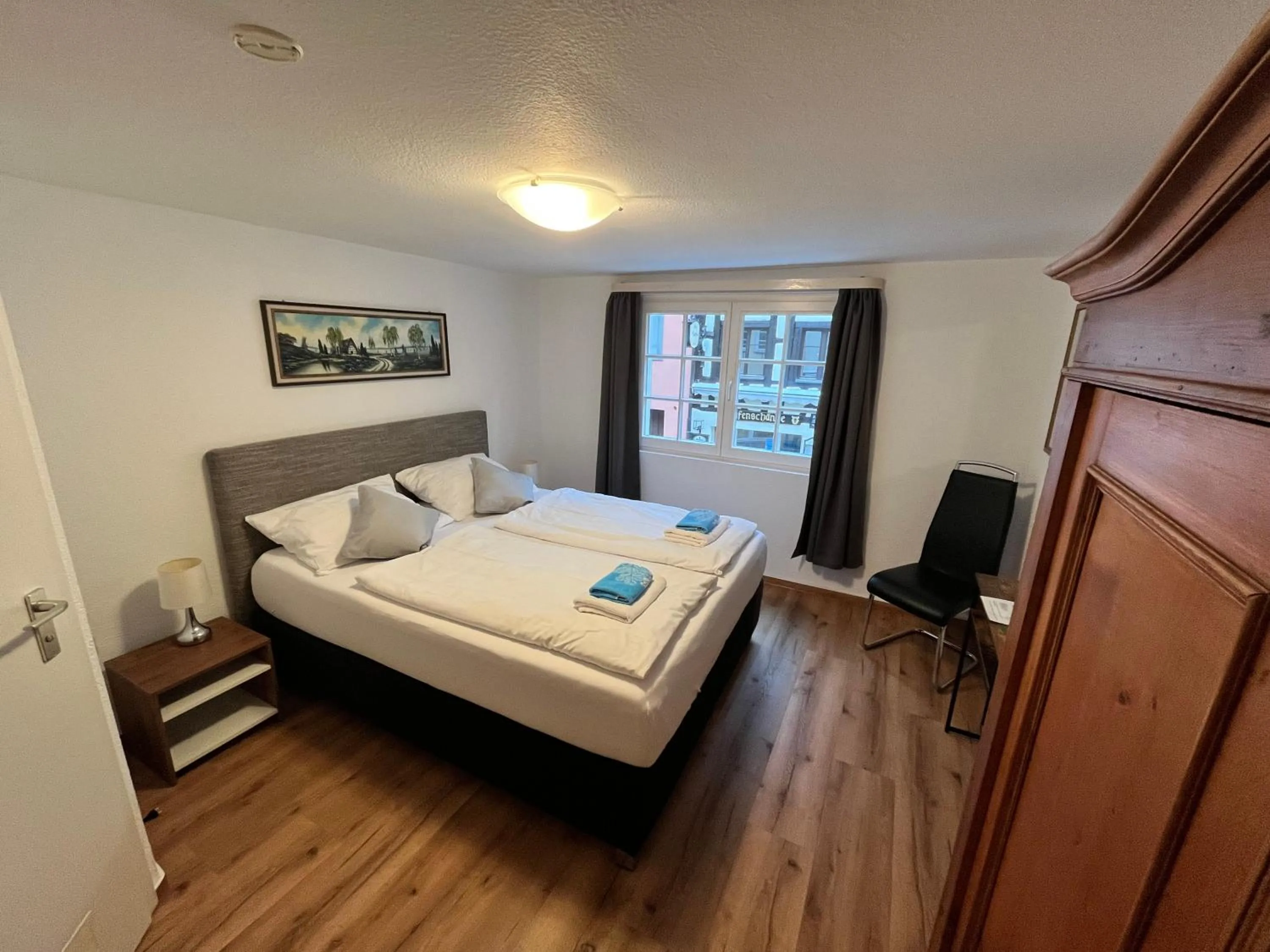 Photo of the whole room, Bed in Gästehaus AM HAFEN