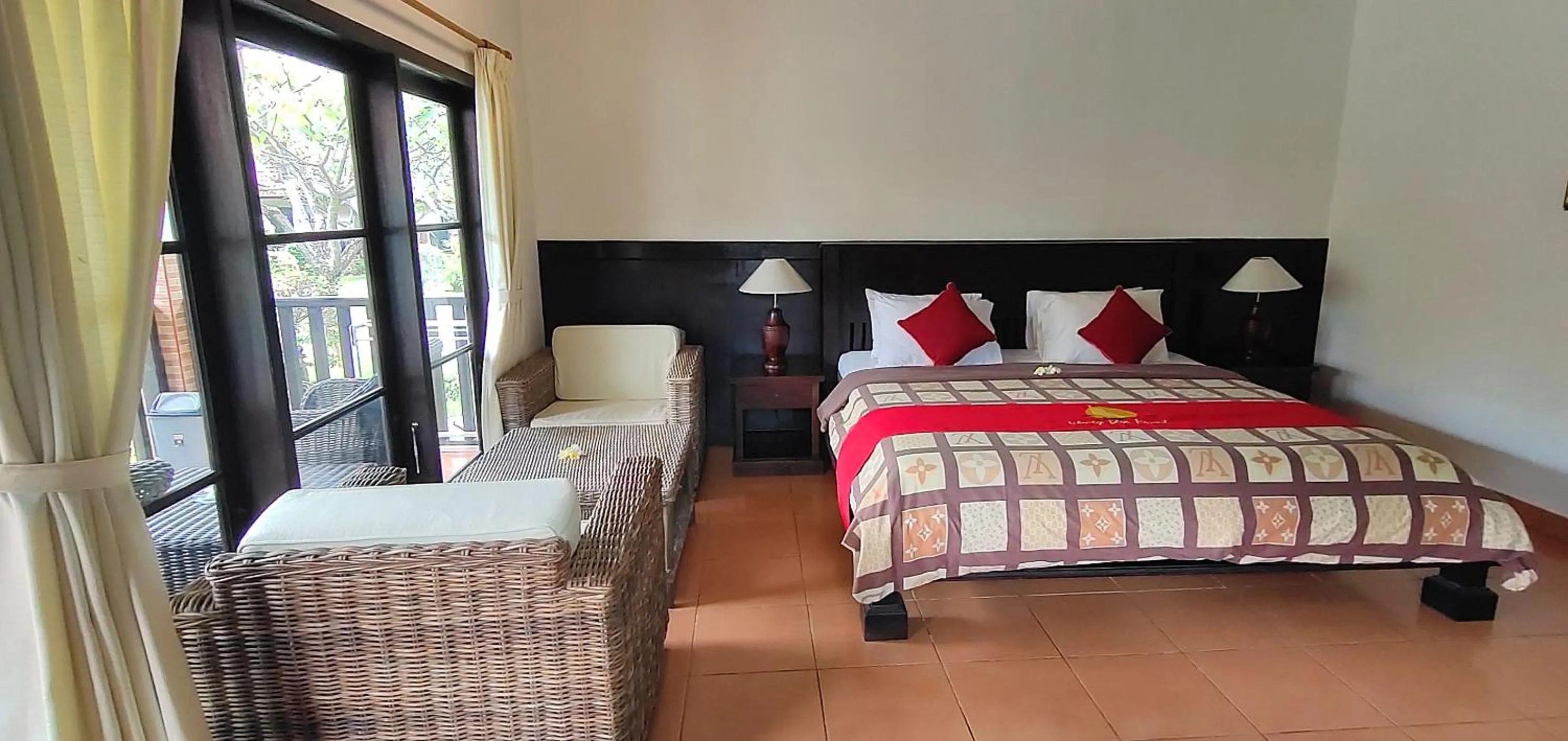 Bed in Liberty Dive Resort